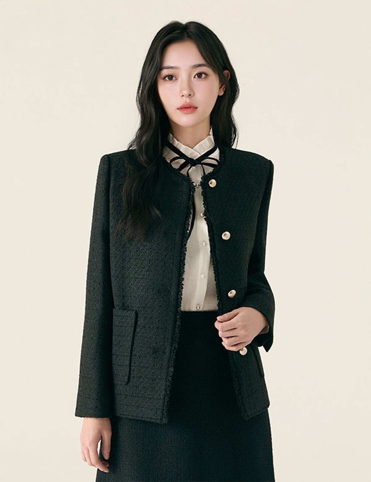 로엠(ROEM) 미디 트위드 자켓 (BLACK) RMJKG12S11