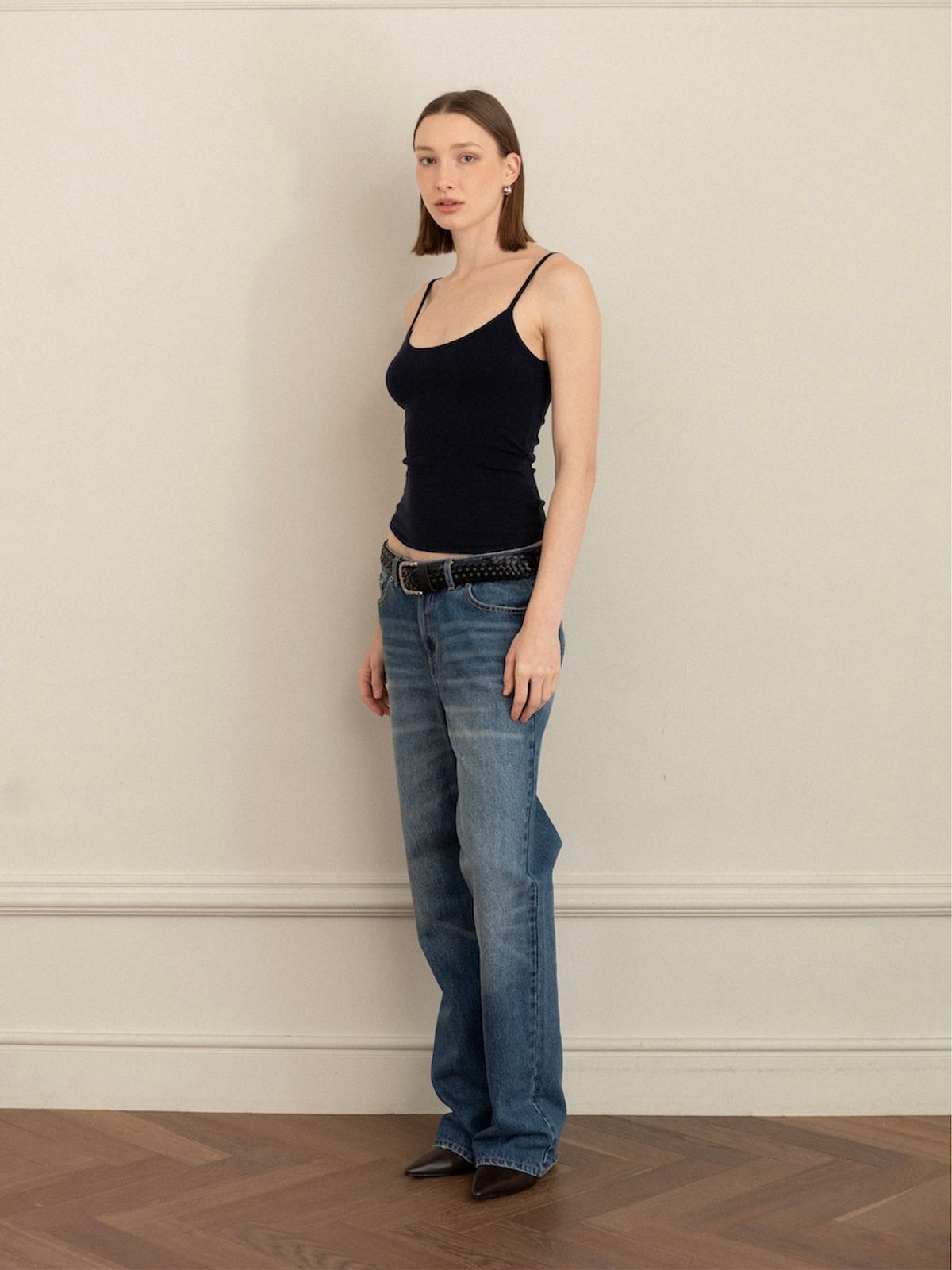 글로니(GLOWNY) G CLASSIC KNIT CAMISOLE (NAVY)