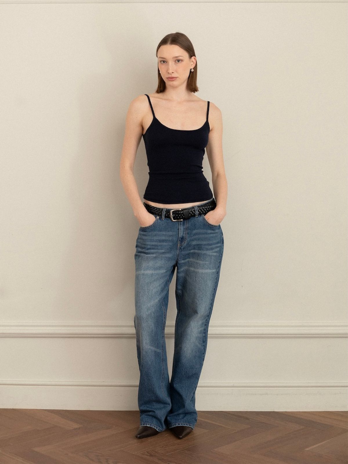 글로니(GLOWNY) G CLASSIC KNIT CAMISOLE (NAVY)