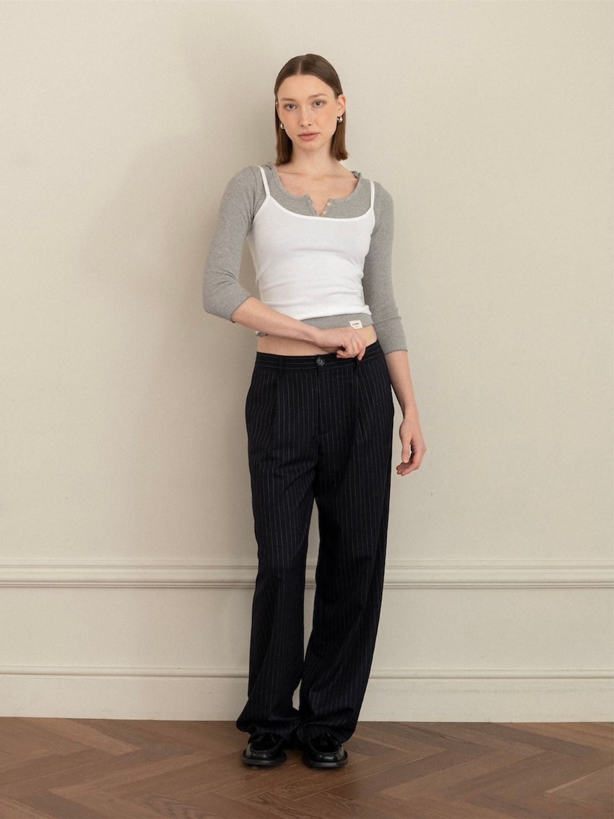글로니(GLOWNY) G CLASSIC KNIT CAMISOLE (WHITE)