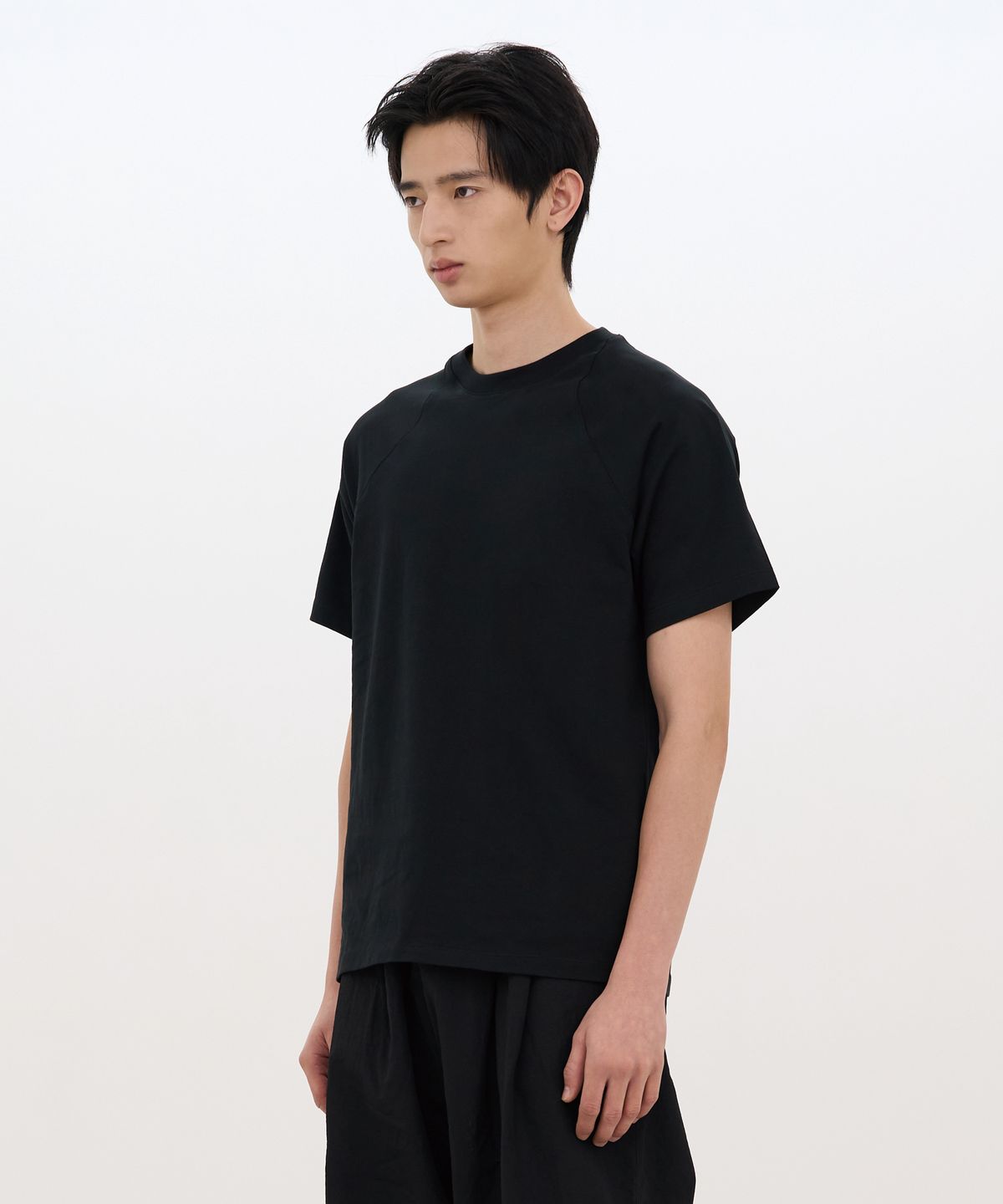카사카사(KASAKASA) Curved Raglan T-Shirt Black