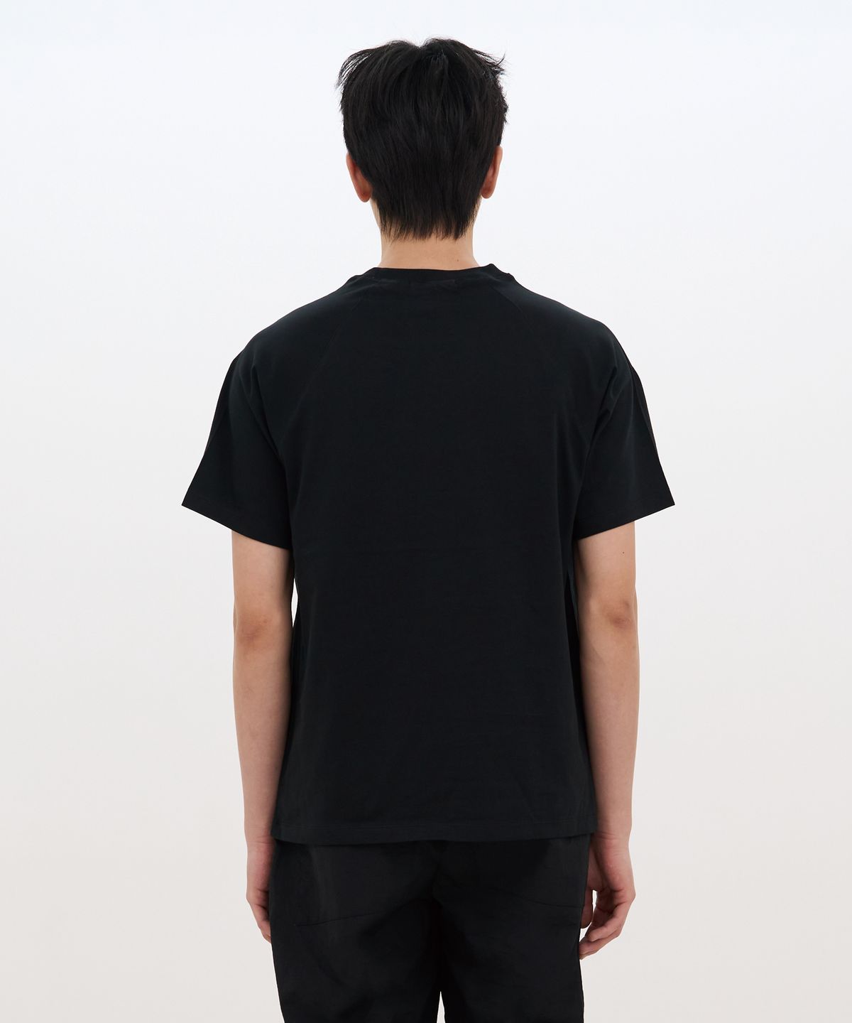 카사카사(KASAKASA) Curved Raglan T-Shirt Black