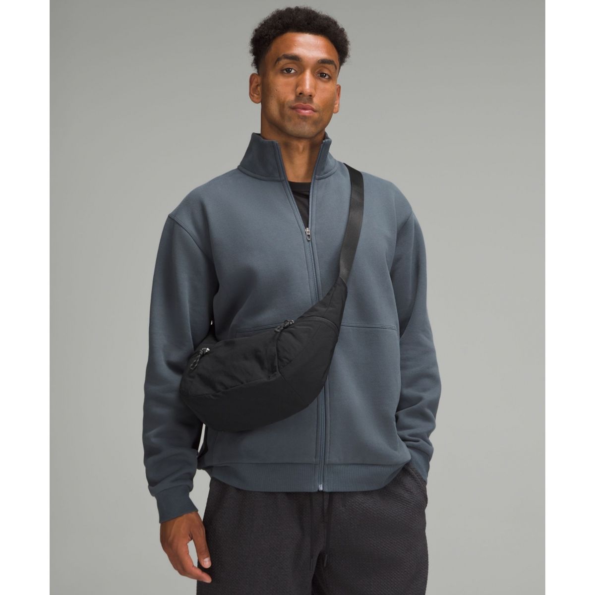 룰루레몬(LULULEMON) 슬라우치 슬링백 6L  BLK