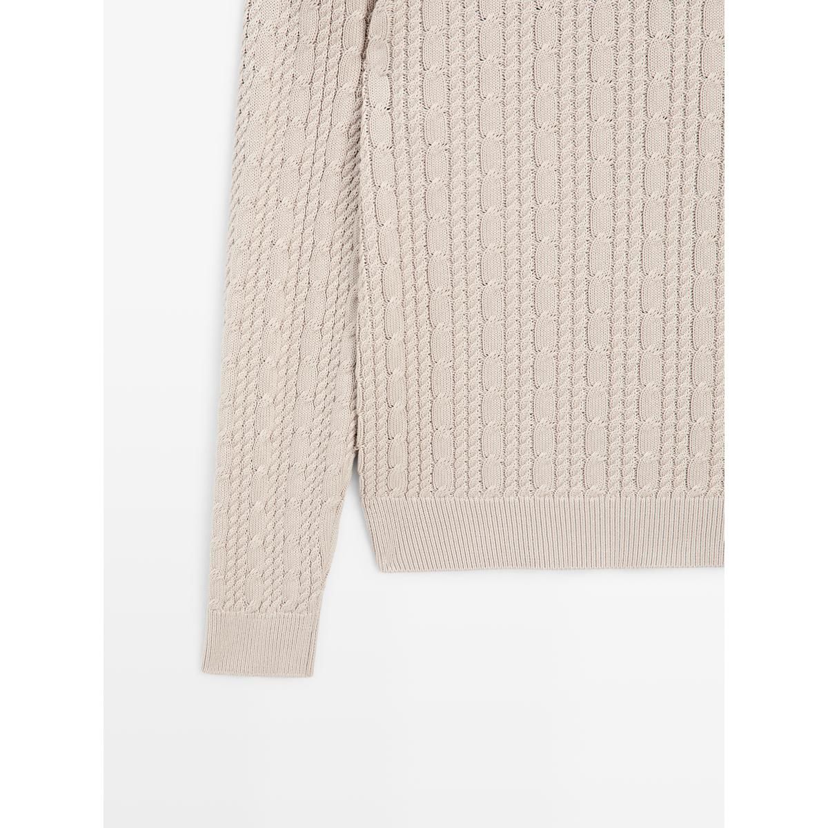 마시모두띠(MASSIMO DUTTI) 크루넥 100% 코튼 케이블 니트 스웨터