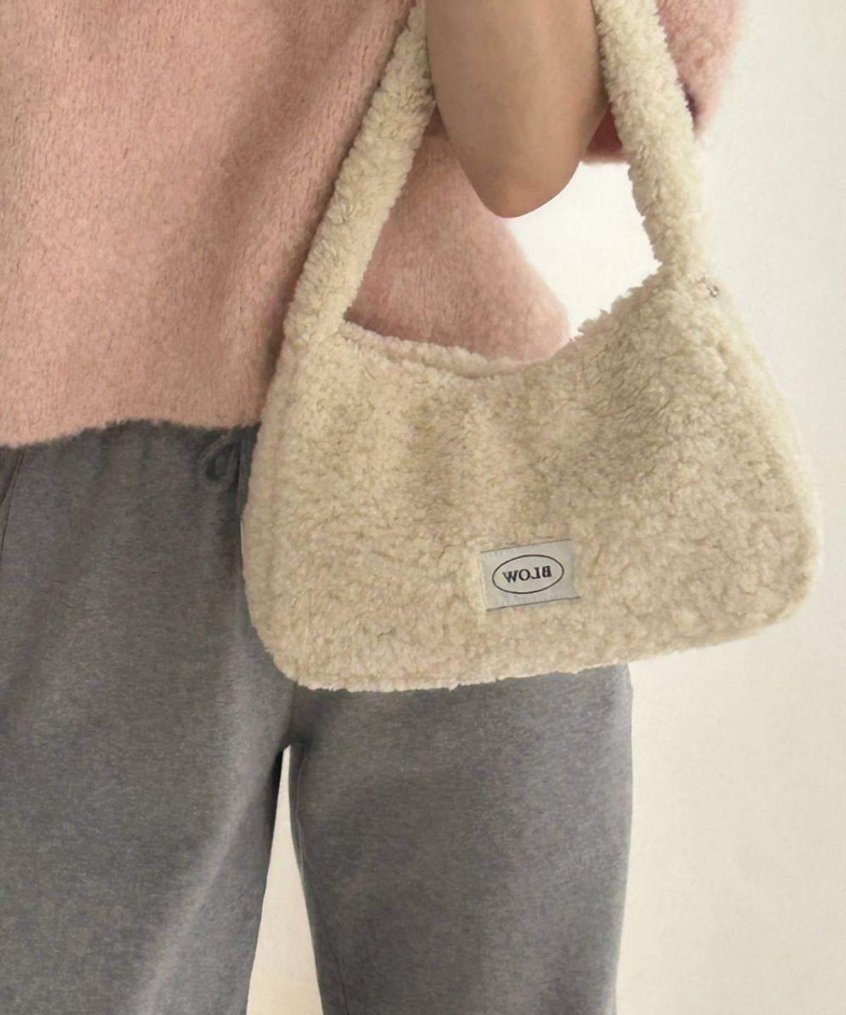 블로우(BLOW) Teddy  hobo Bag(테디 호보 백)_ 2Color