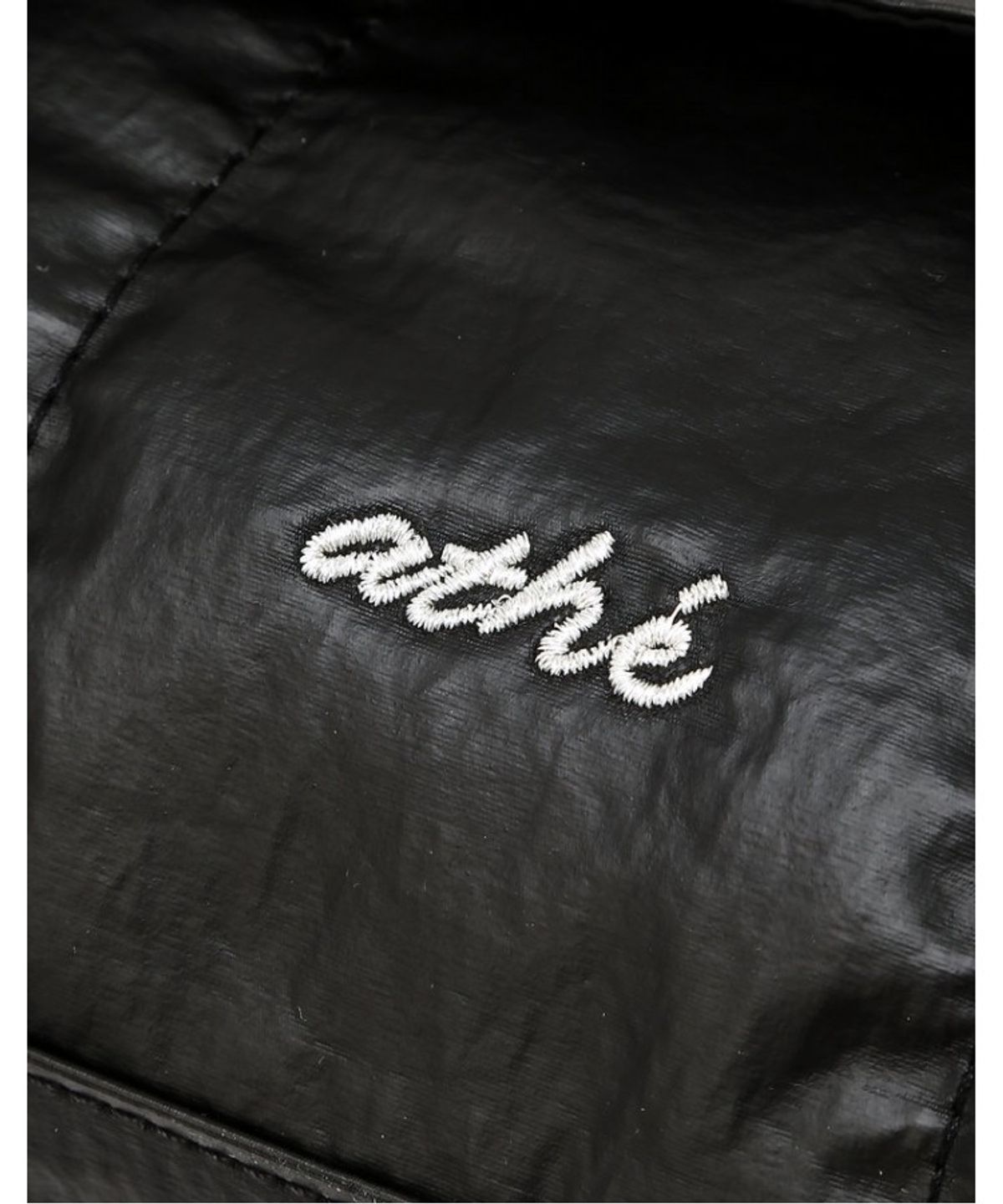 아떼 바네사브루노(ATHE VANESSABRUNO) [FRILL] 프릴체인 블랙 듀프스킨 토트백 M AABA6E730BK