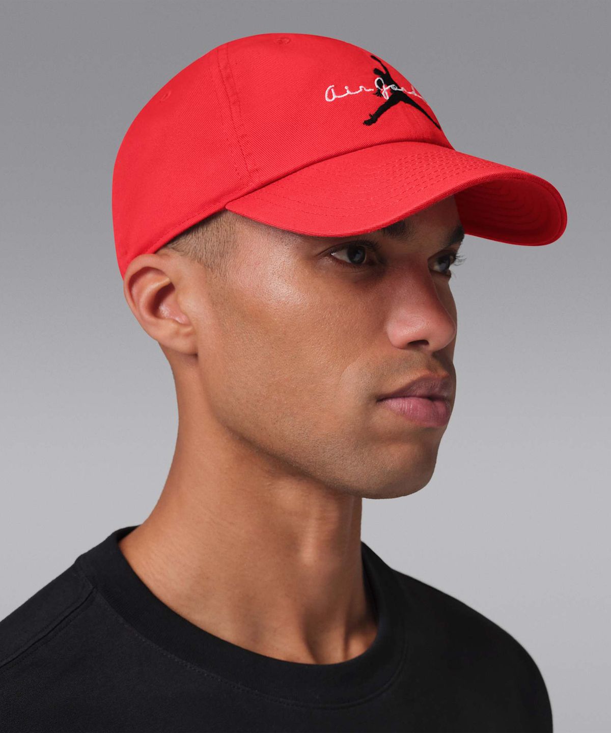 나이키(NIKE) 조던 클럽 캡 언스트럭처드 조절형 모자 - 칠레 레드:화이트:블랙 / IF8483-673