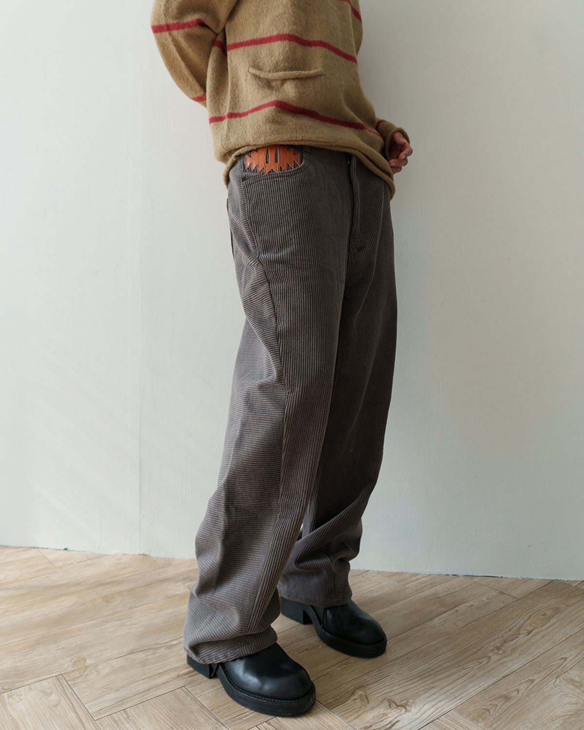 카락터(KARACTOR) Wonky corduroy pants / Dusty gray
