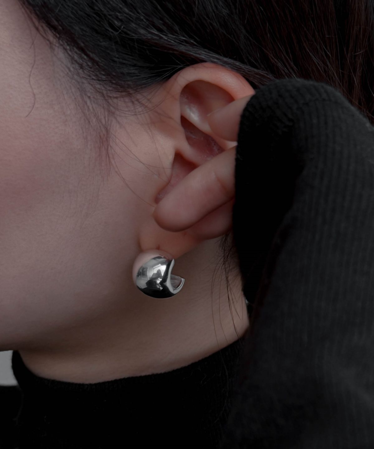 바라두(BARADU) 925 Half moon bold stud earrings