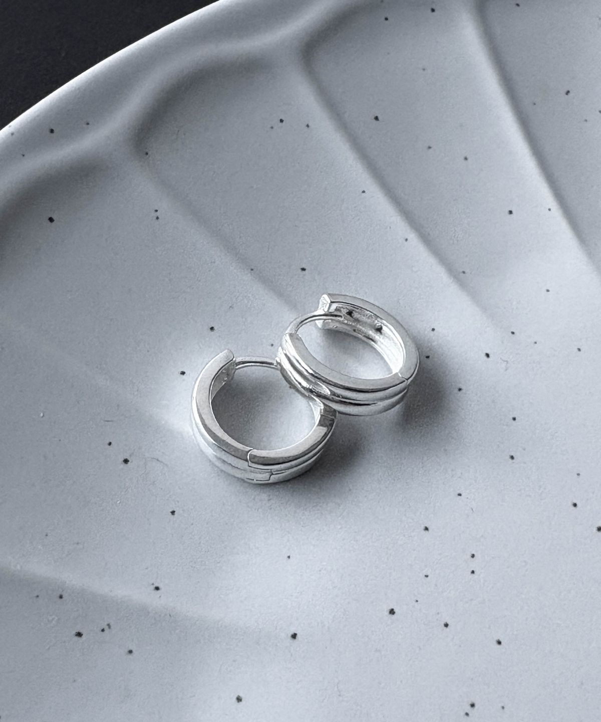 바라두(BARADU) 925 Duo hoop earrings