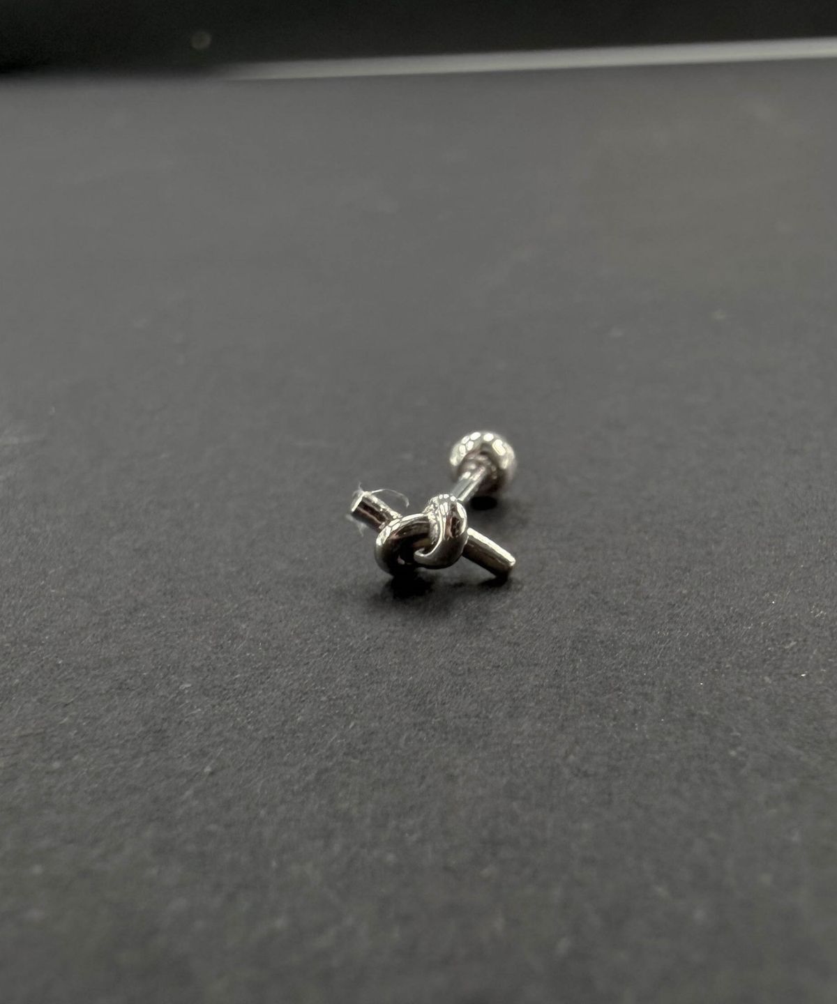 바라두(BARADU) 925 Knot point piercing (single)