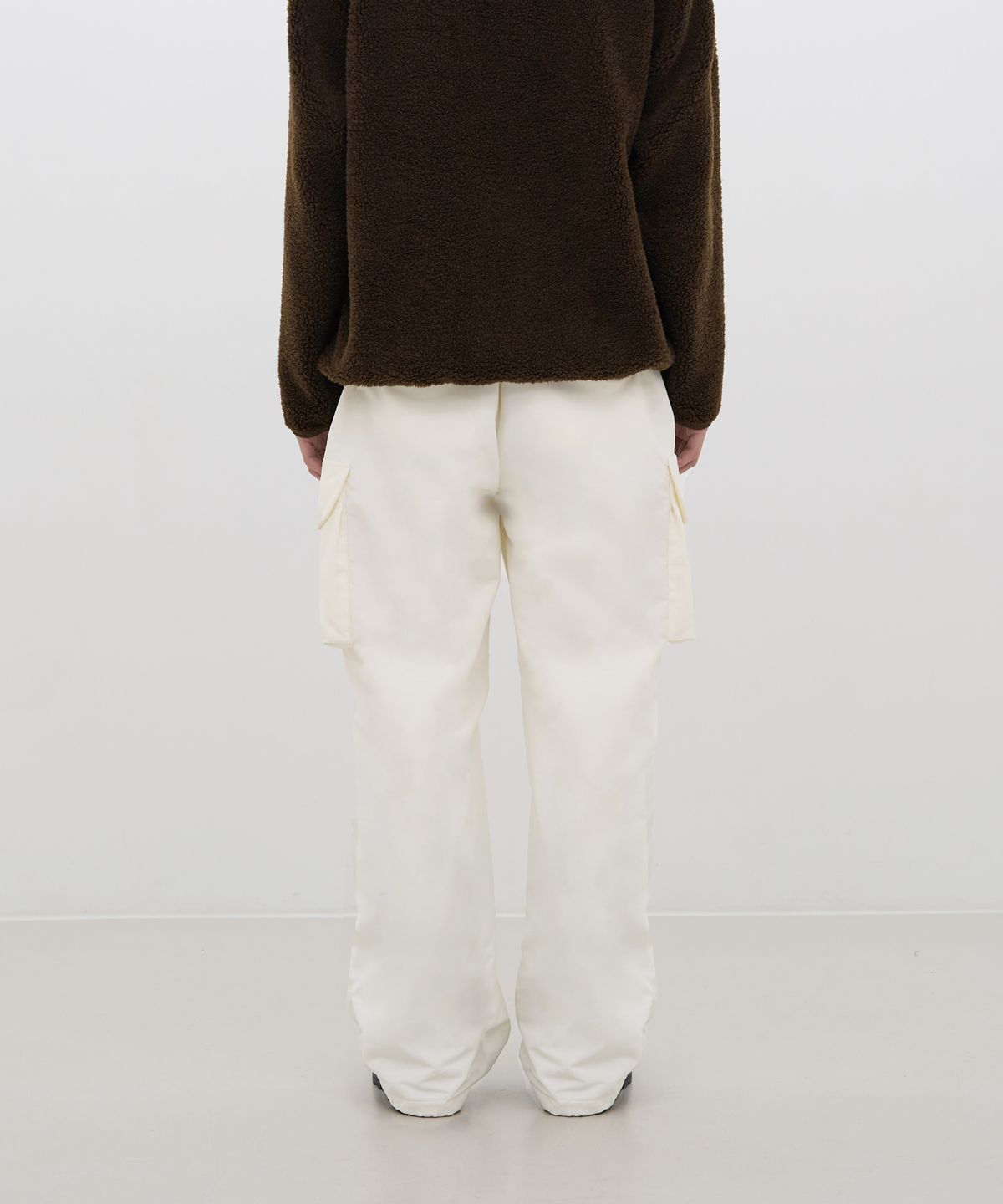 카사카사(KASAKASA) Padded Cargo Pants Cream