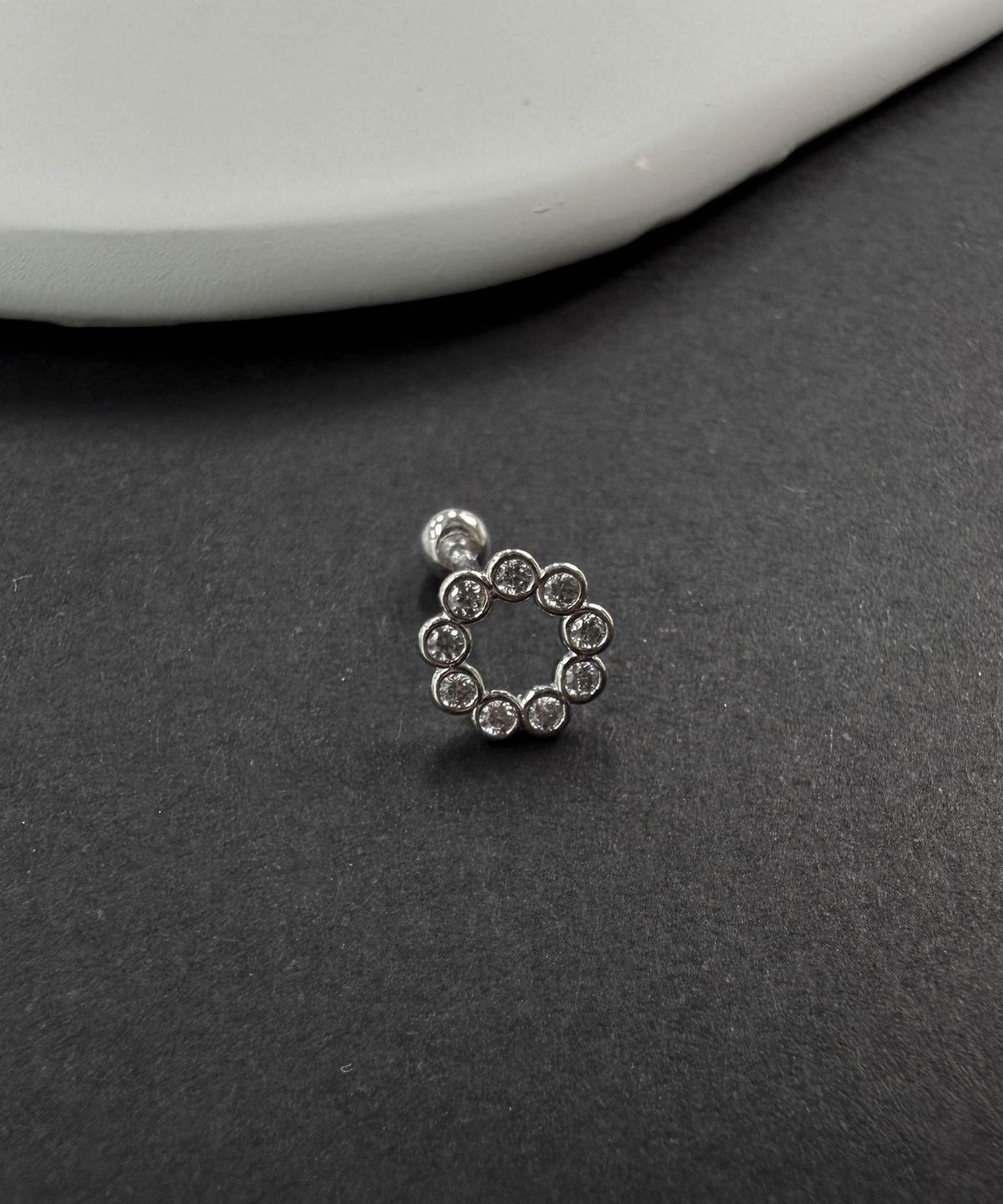 바라두(BARADU) 925 Bezel wreath piercing (single)