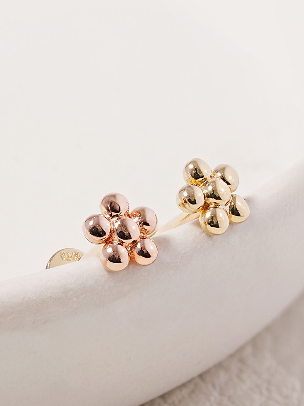 미니멀피어싱(MINIMALPIERCING) [0.8mm]14K 인터널 러블리 통통 꽃볼 라블렛 피어싱 귀걸이