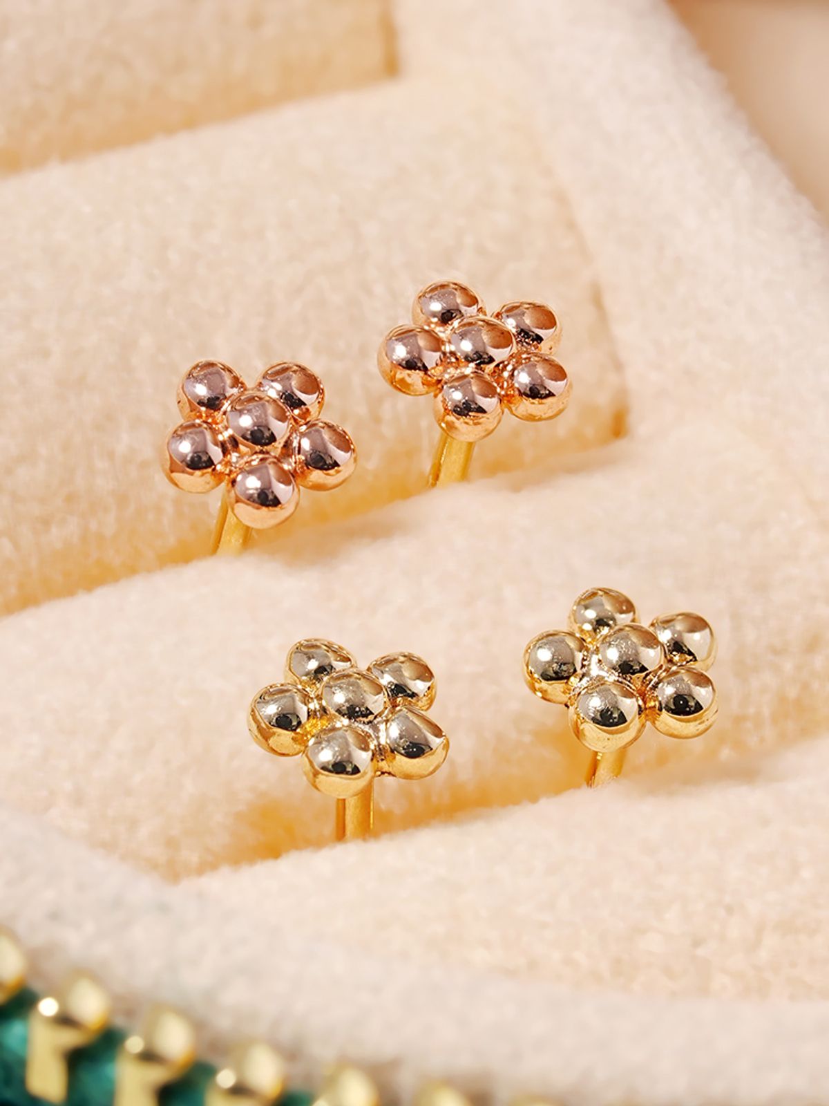 미니멀피어싱(MINIMALPIERCING) [0.8mm]14K 인터널 러블리 통통 꽃볼 라블렛 피어싱 귀걸이