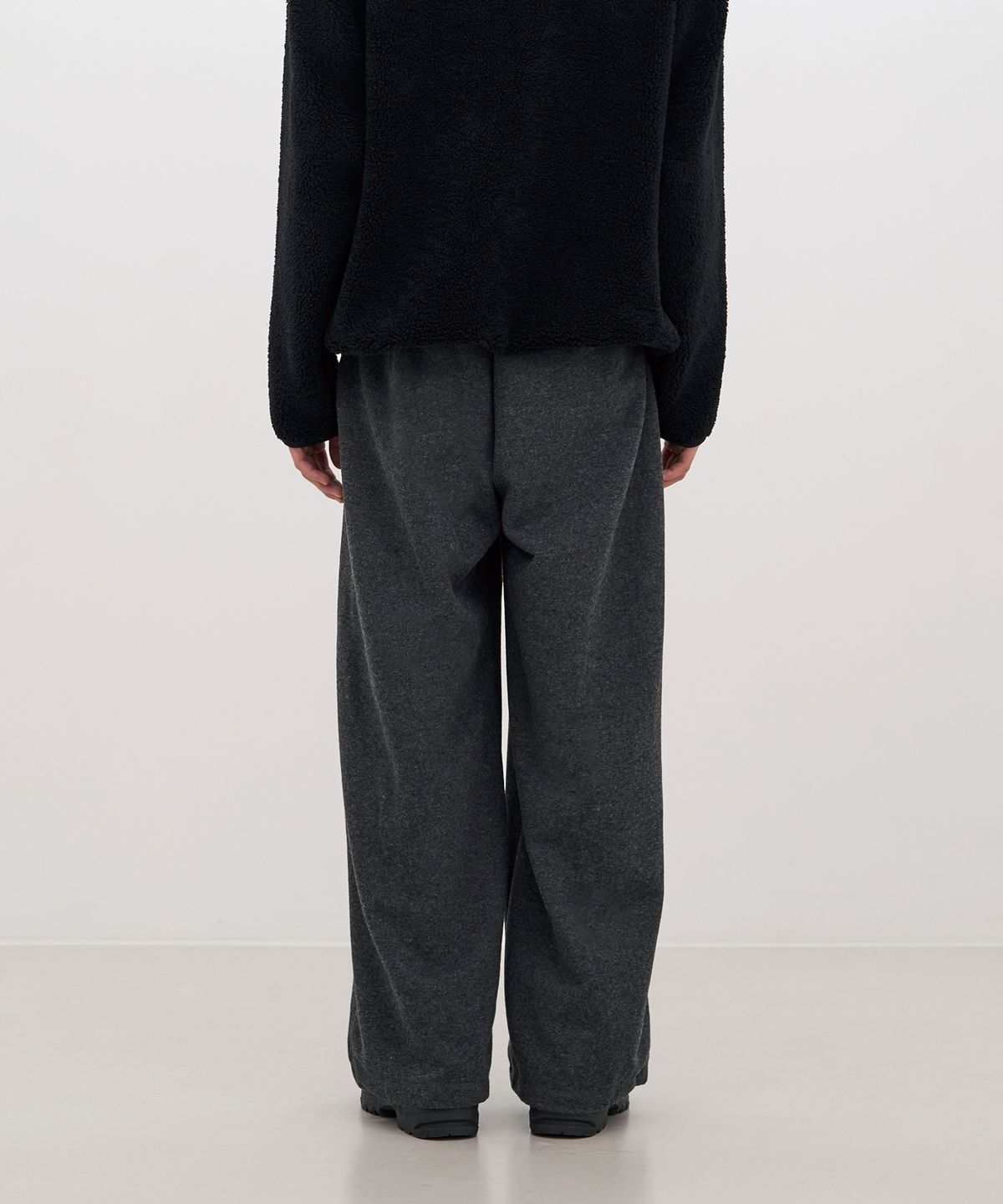 카사카사(KASAKASA) Wool Drawstring Sweatpants Charcoal