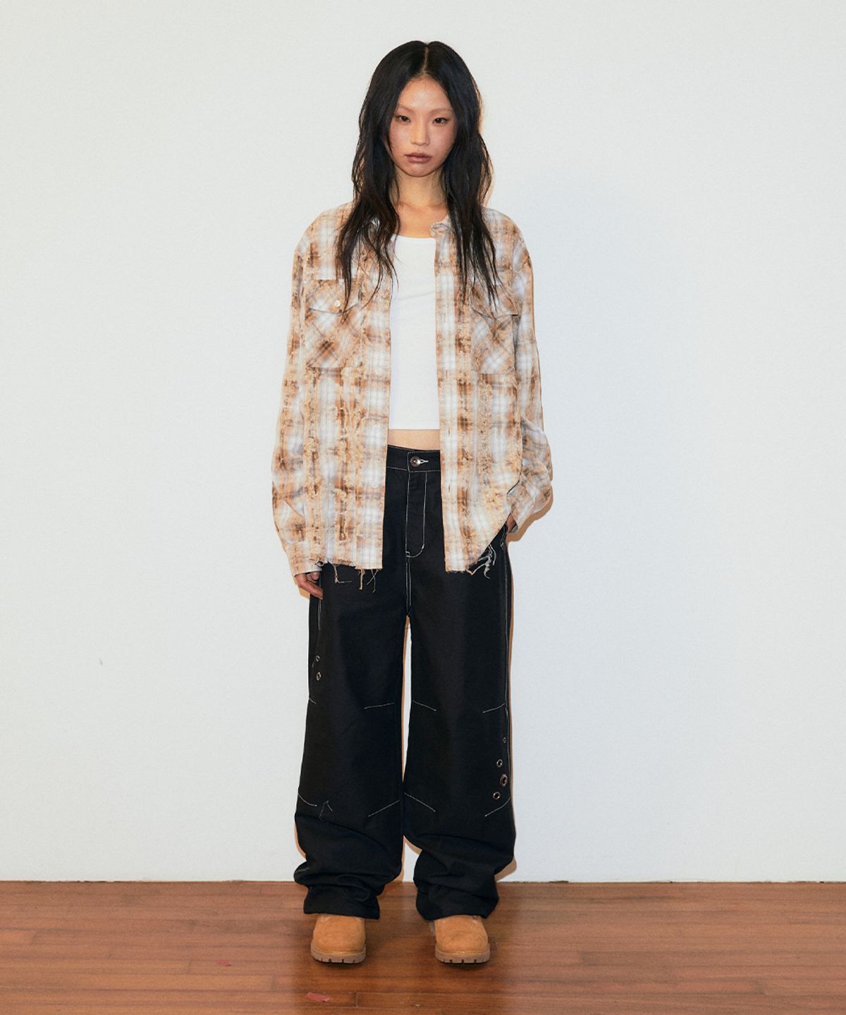 마하그리드(MAHAGRID) EYELET WIDE PANTS BLACK(MG2GSMPA12A)