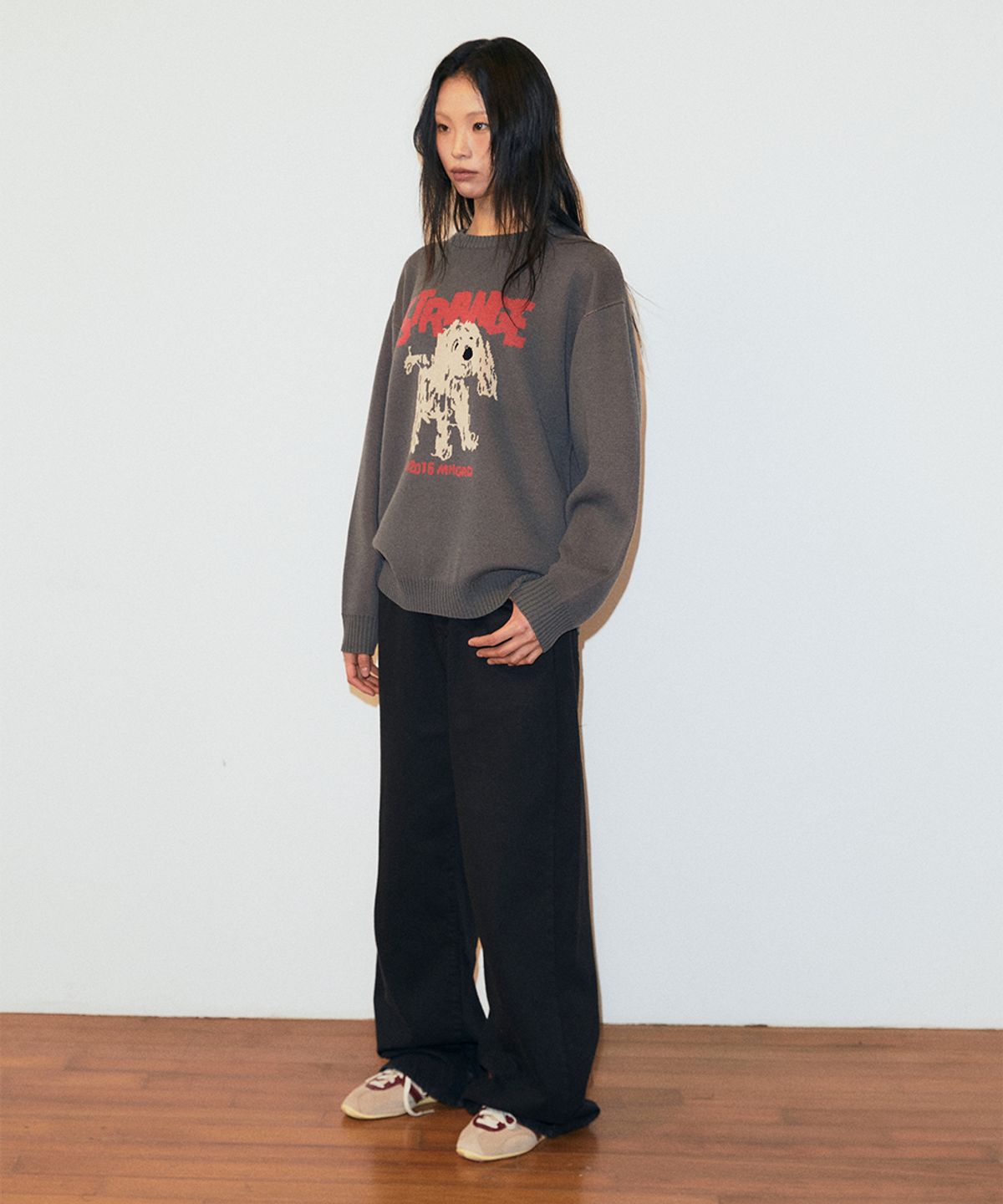 마하그리드(MAHAGRID) STRANGE PUPPY KNIT SWEATER CHARCOAL(MG2FFMK603A)