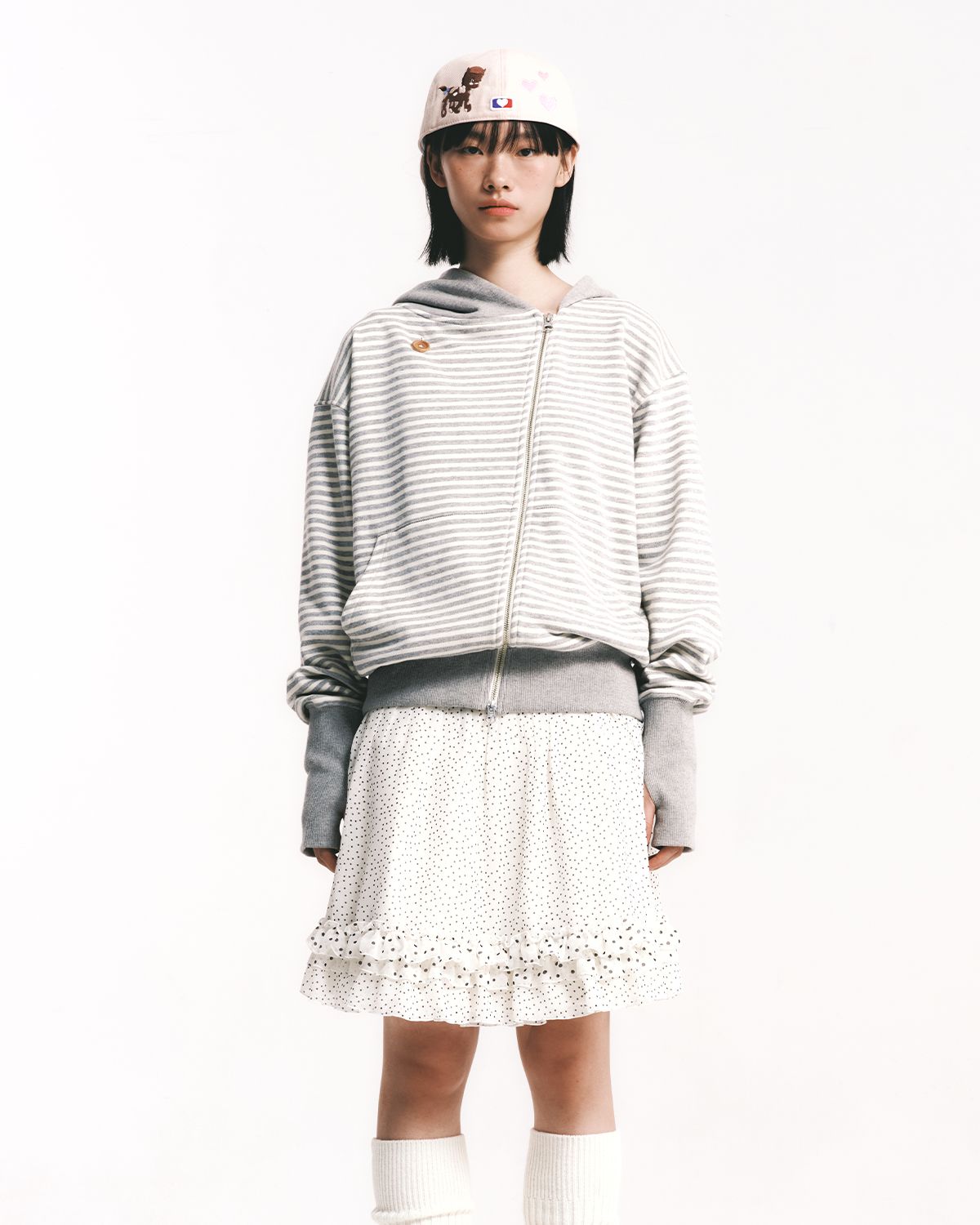 더뮤지엄비지터(THEMUSEUMVISITOR) REVERSIBLE WRAP SKIRT (WHITE)