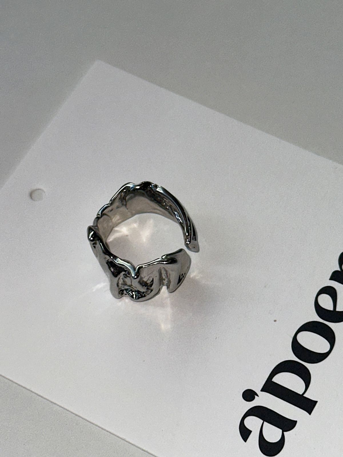 아포엠(APOEM) Crushed Form Ring