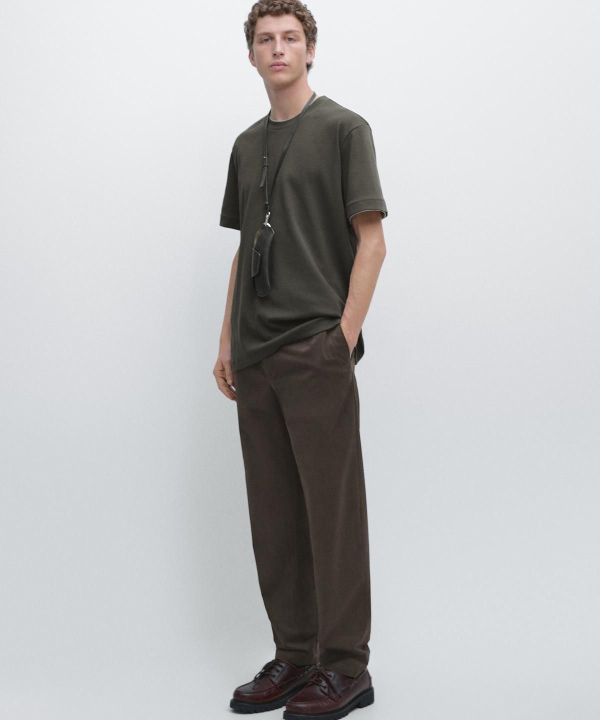 마시모두띠(MASSIMO DUTTI) 콘트라스트 넥 100% 코튼 티셔츠