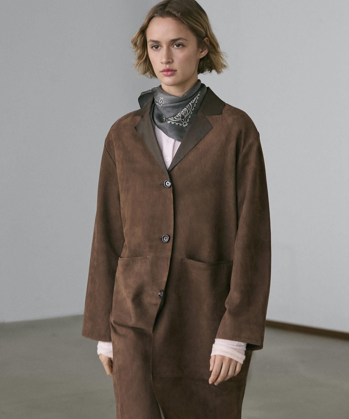 마시모두띠(MASSIMO DUTTI) 스웨이드 레더 롱 코트