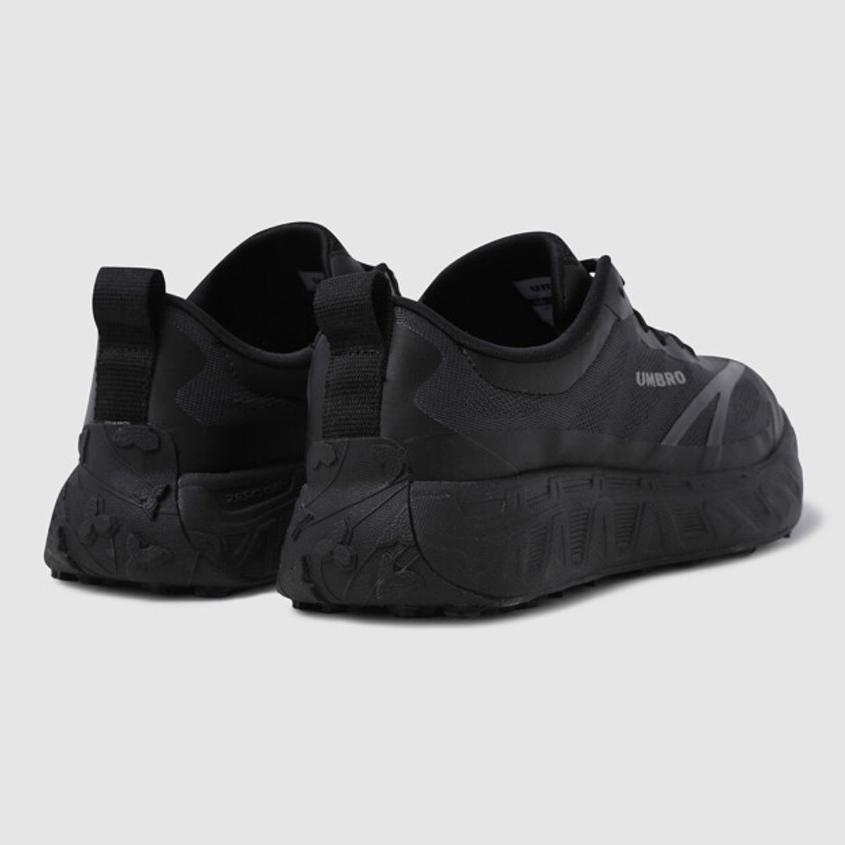 엄브로(UMBRO) REGENT (리젠트) 블랙 UR123CTP21