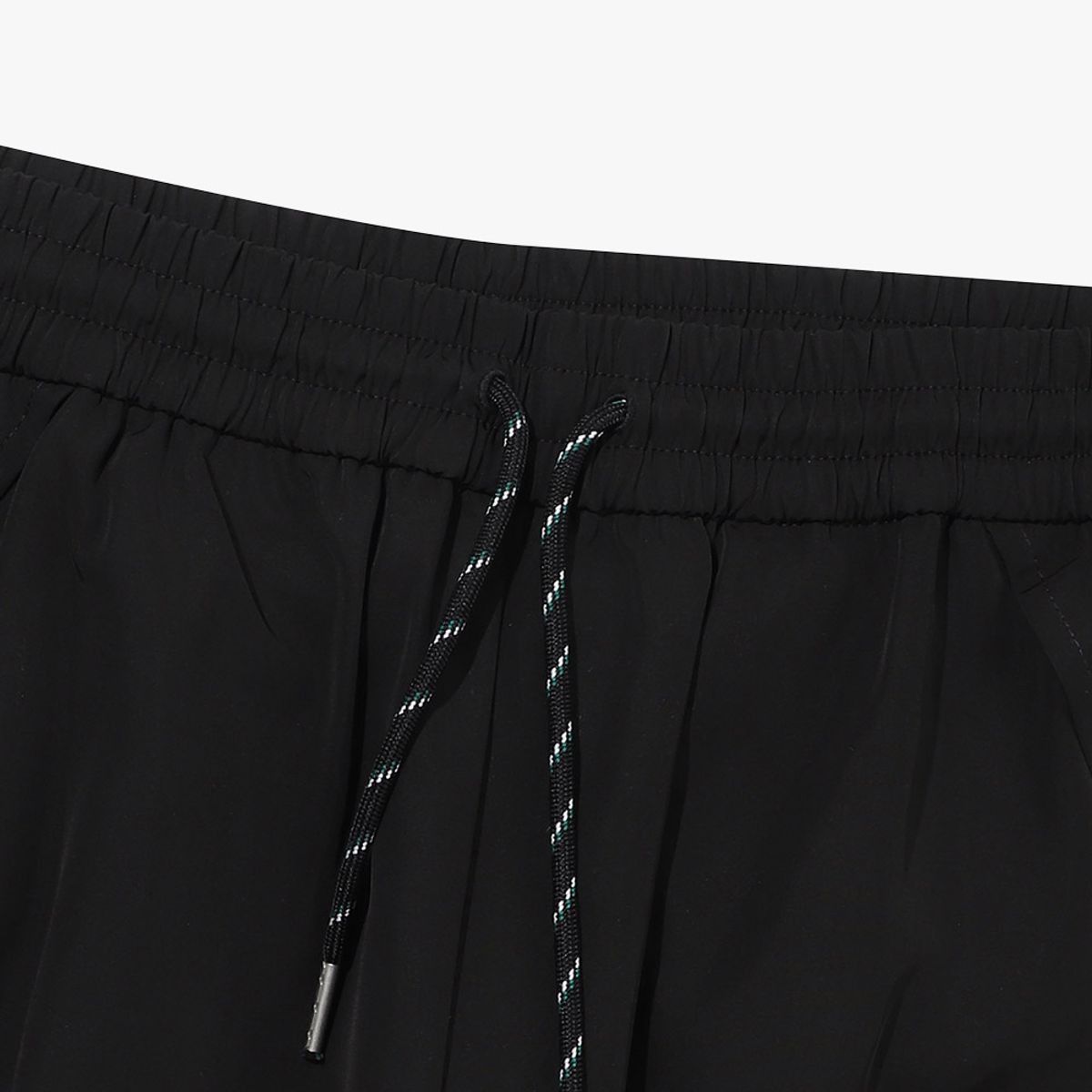 디아도라(diadora) 스트링 포인트 우븐 팬츠 BLACK