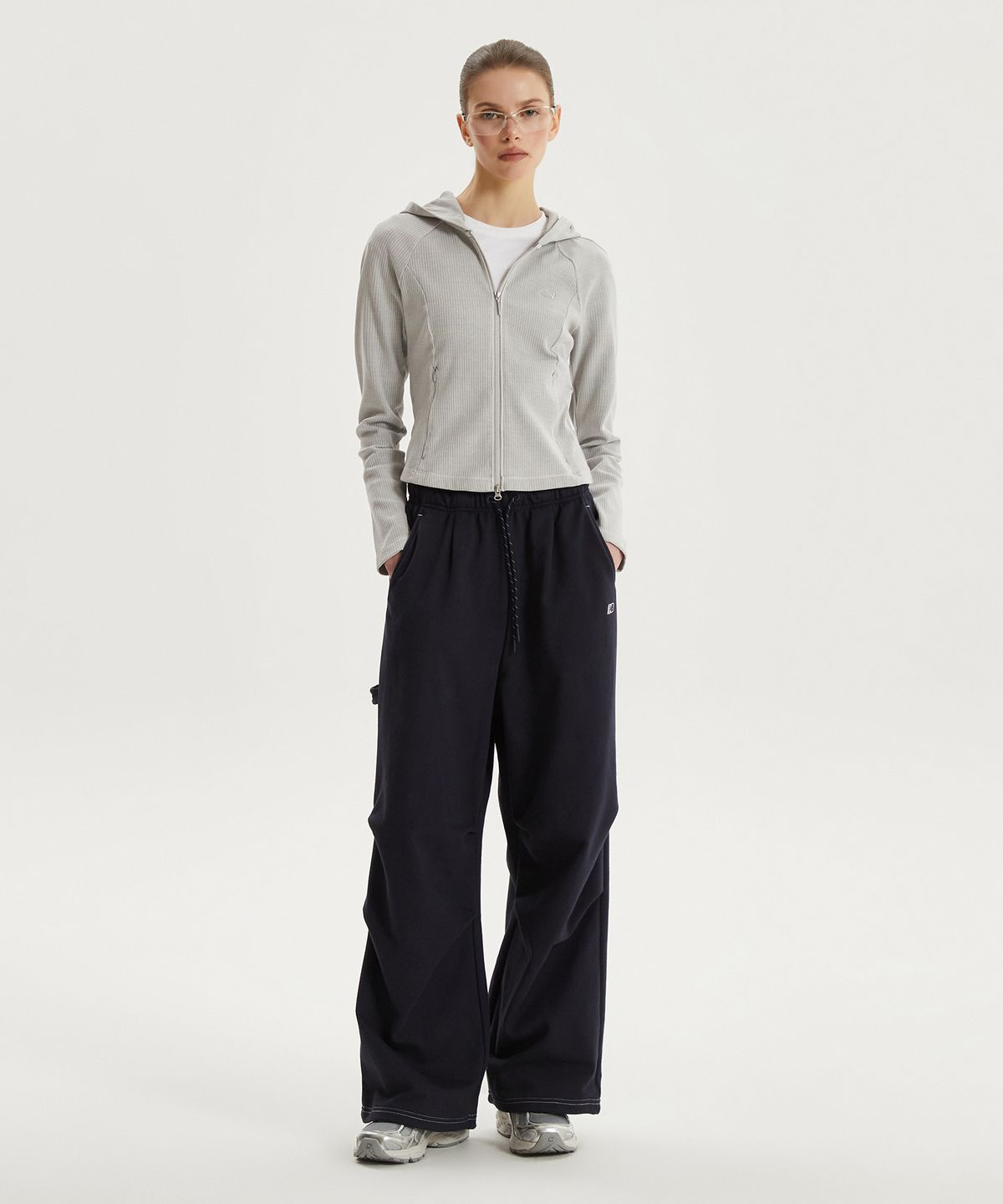 뉴발란스(NEW BALANCE) NBMLG1W242 / WOMEN 에센셜 맥시 와이드 팬츠 (DARK NAVY)