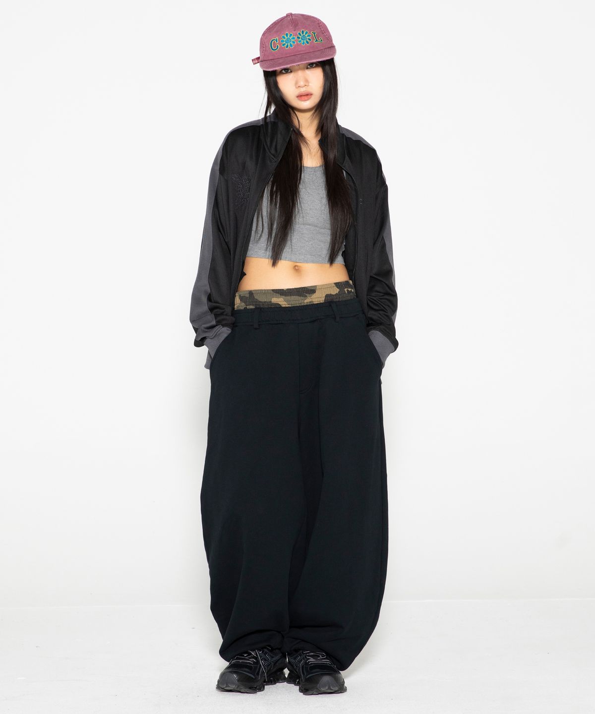 엑스톤즈(XTONZ) XJ136 엑시스 트랙 집업 (BLACK)