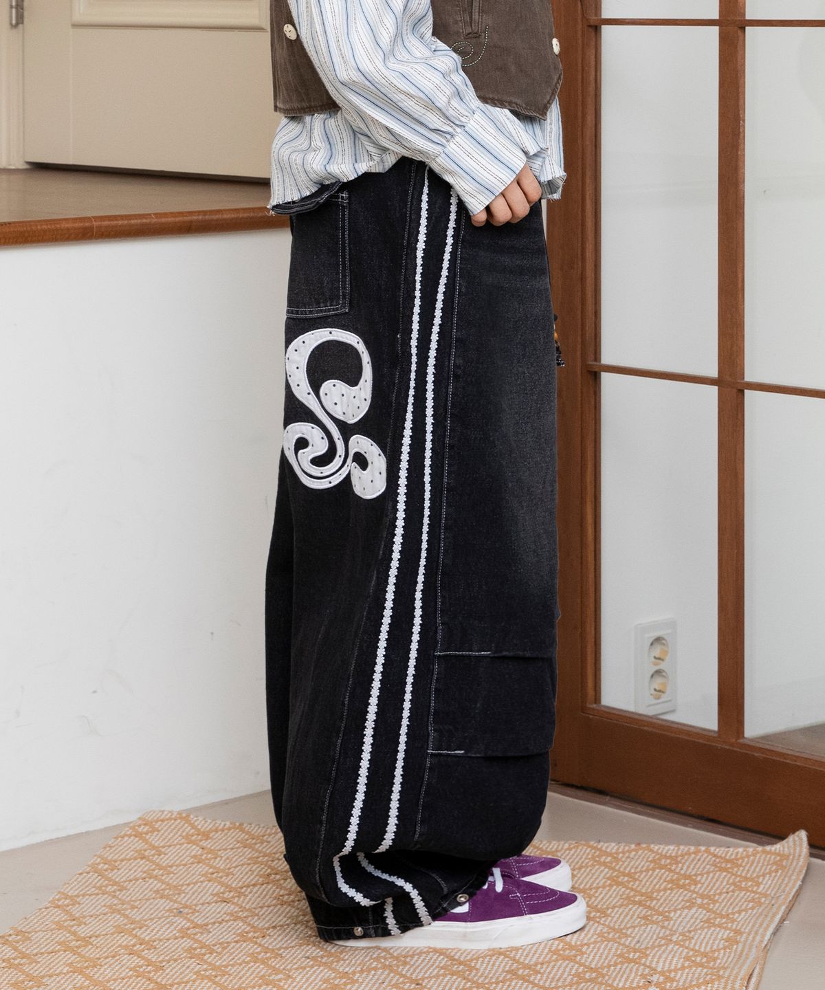 루나키후(RuNaKi'Hu') WXP070 도또우타 아플리케 레이스 데님팬츠 (BLACK)