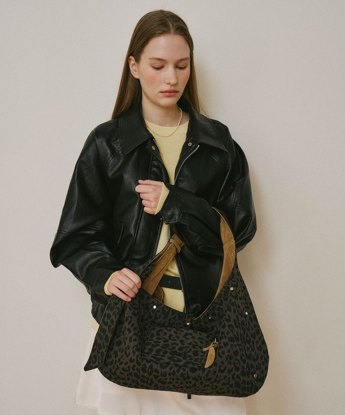 무르(MUR) Reversible Polar Hobo Bag(5color)