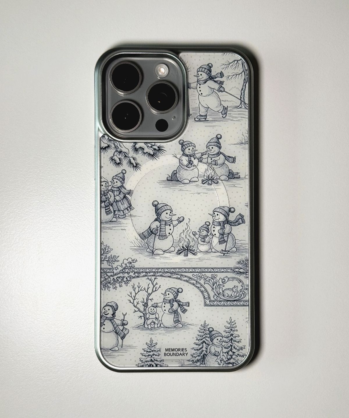 메모리즈바운더리(MEMORIESBOUNDARY) Winter Chronicle Toile Phone Case Soft Ivory (SV_Epoxy/MagSafe Glass)