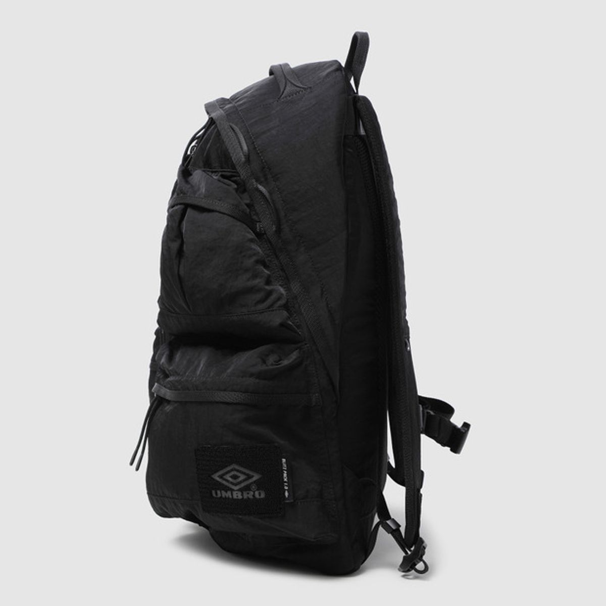 엄브로(UMBRO) 블리츠 백팩 (30L) 블랙 UR123CBP25
