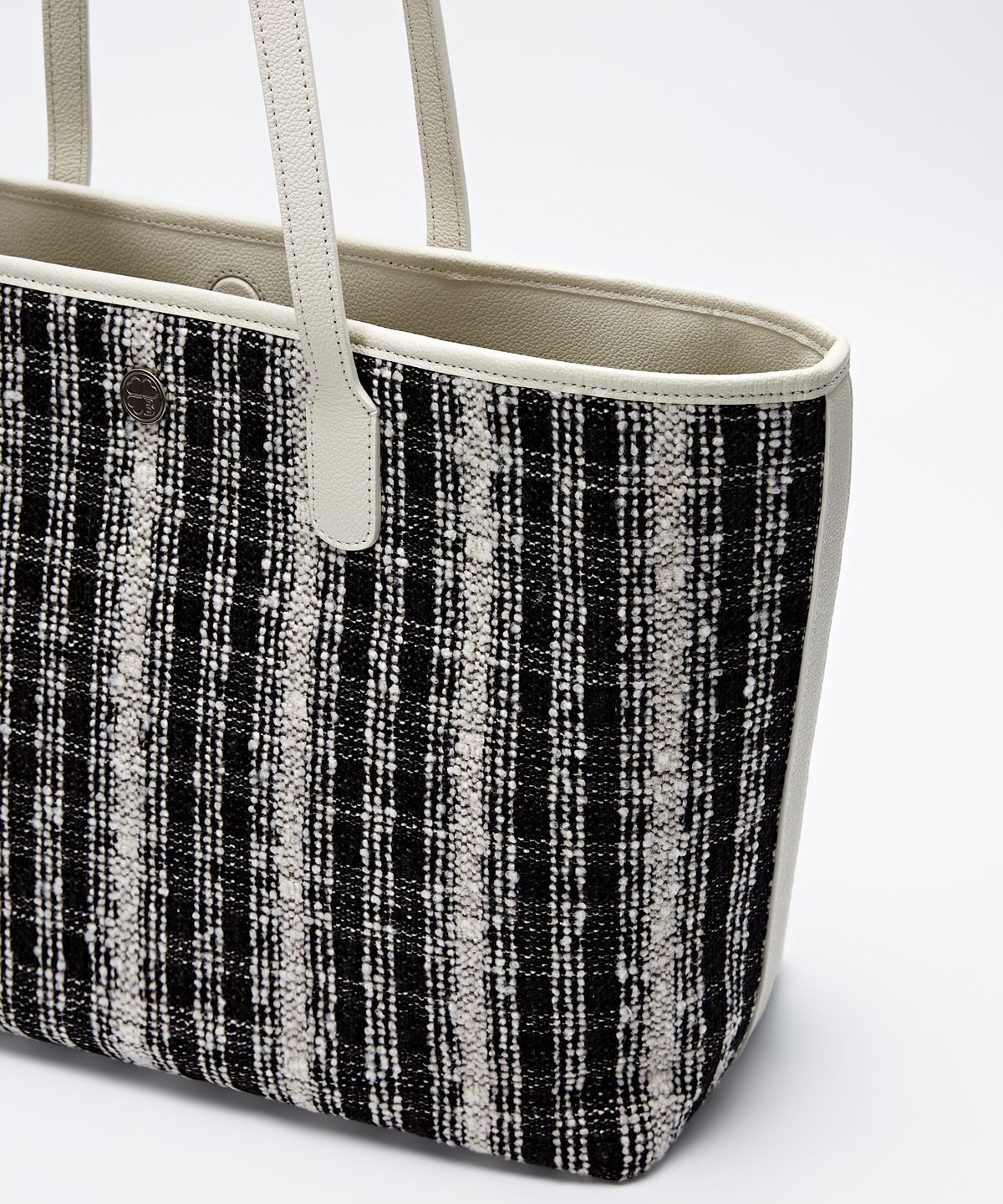 비마이사이드(BMYSIDE) 퍼스트 퀸 백 First Queen Bag (White)
