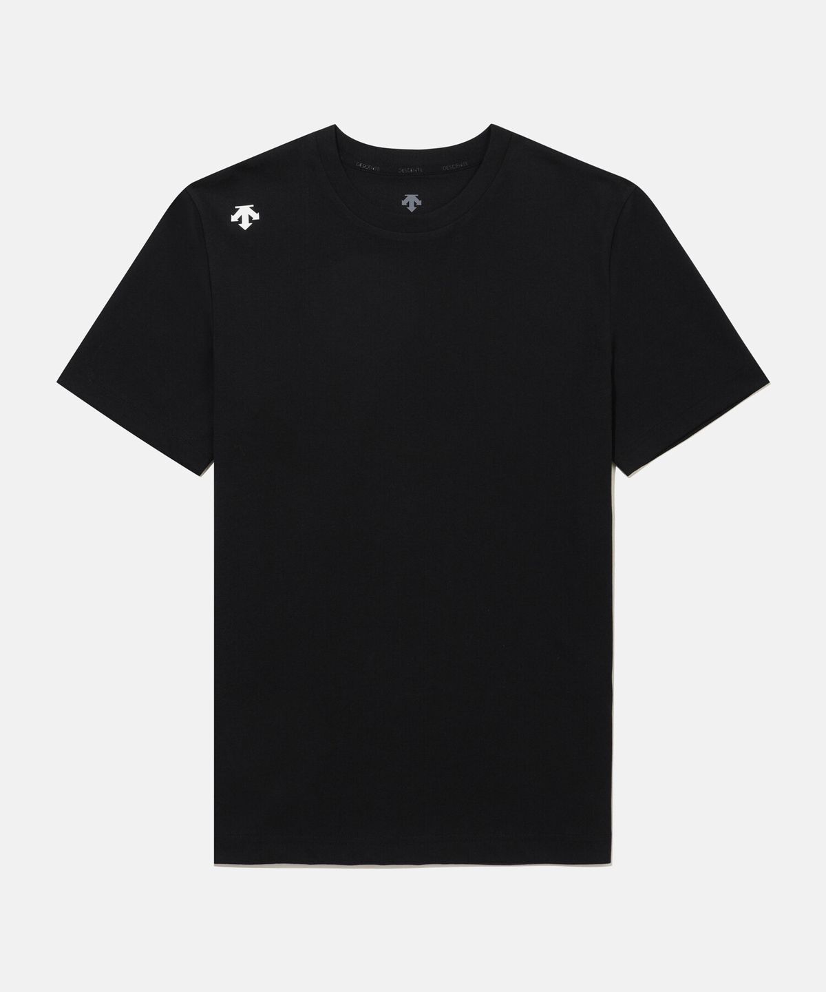 데상트(DESCENTE) 컴포트핏 백그래픽 반팔 티셔츠 블랙 SR123UTS16