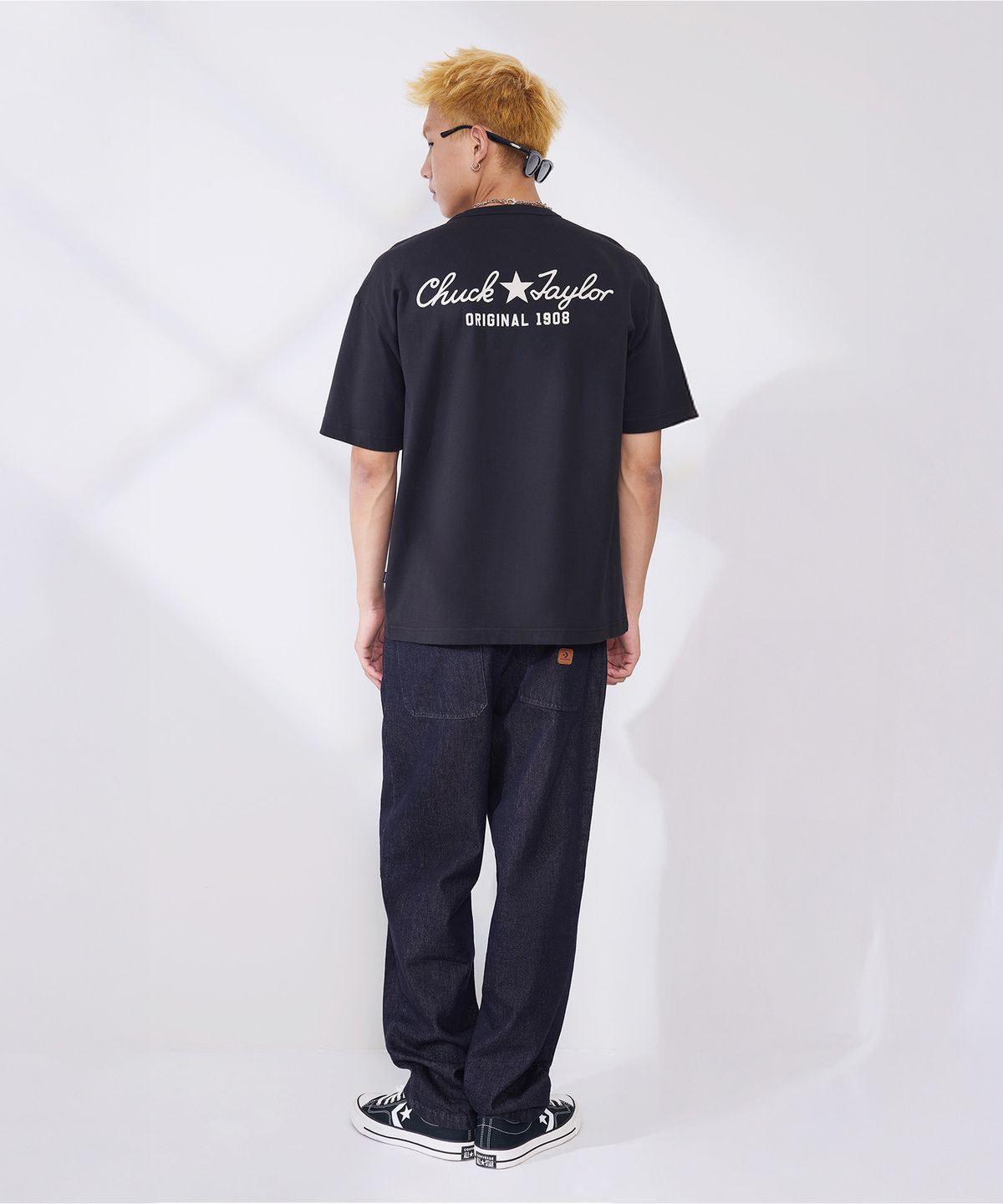 컨버스(CONVERSE) 저지 박스 로고 패치 티셔츠 블랙 UCJ437-023