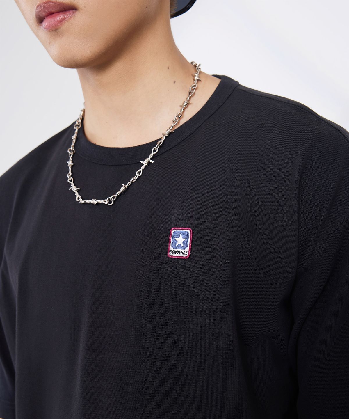컨버스(CONVERSE) 저지 박스 로고 패치 티셔츠 블랙 UCJ437-023