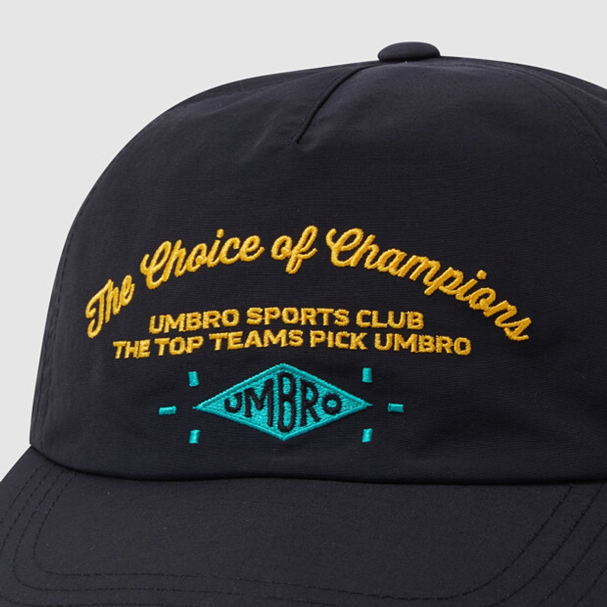 엄브로(UMBRO) 레터 그래픽 반평챙캡 블랙 UR123CCP31