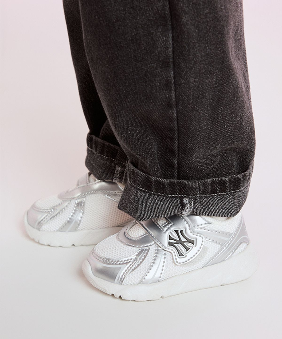 엠엘비 키즈(MLB KIDS) 트랙 러너 베이비 NY (White)