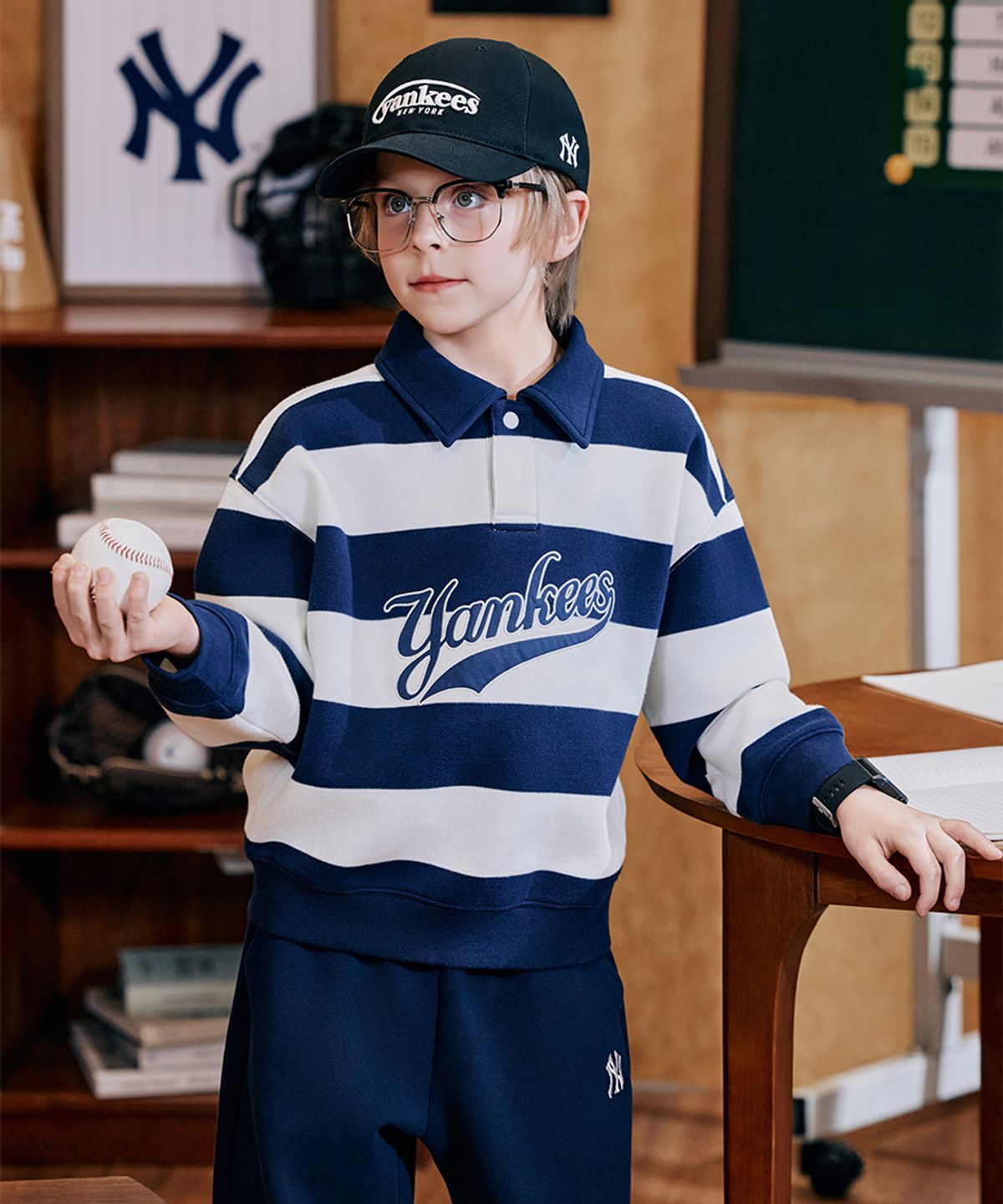 엠엘비 키즈(MLB KIDS) 스포티브 바시티 럭비 스트라이프 카라 맨투맨세트 NY (Navy)