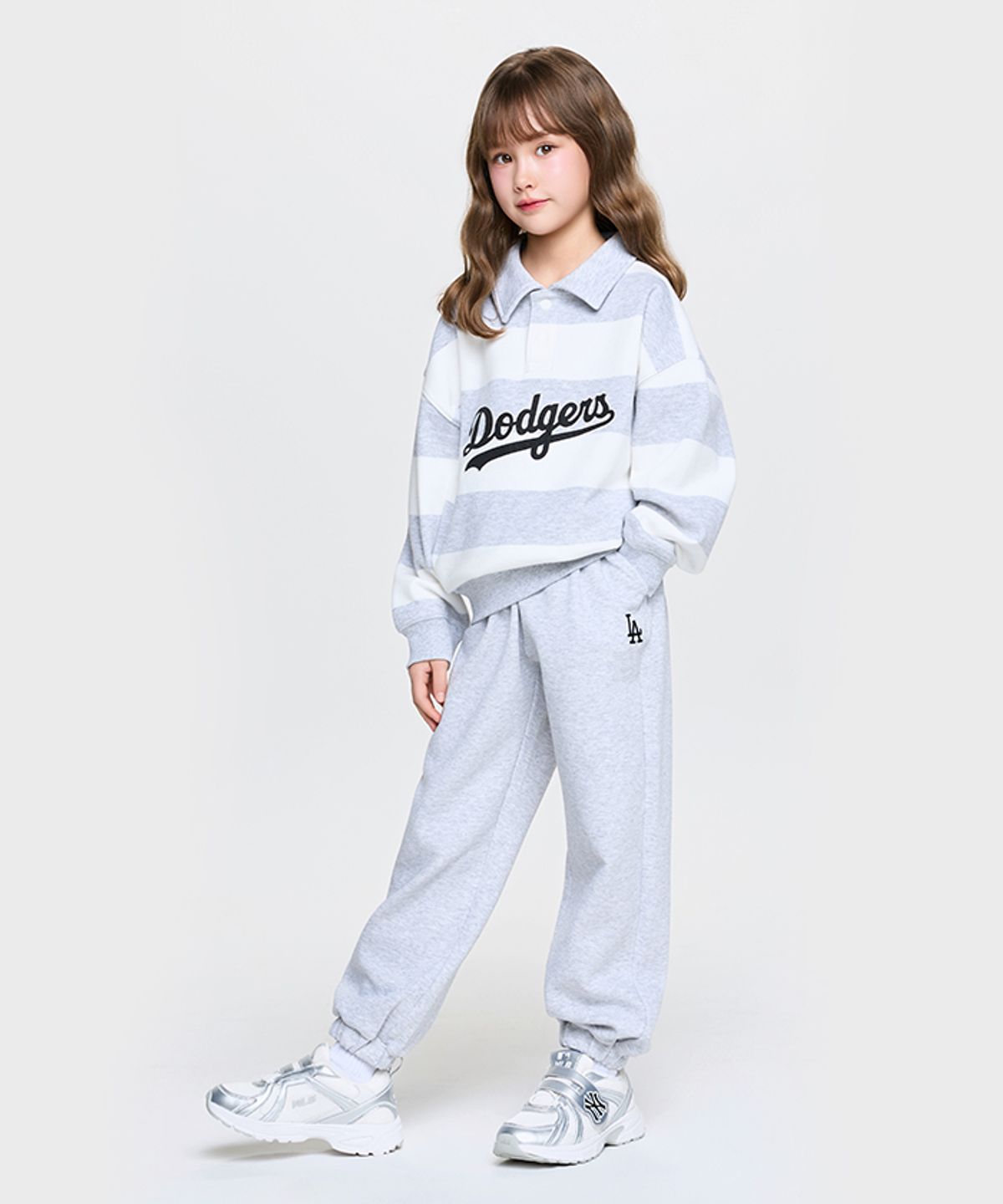 엠엘비 키즈(MLB KIDS) 스포티브 바시티 럭비 스트라이프 카라 맨투맨세트 LA (L.Melange Grey)