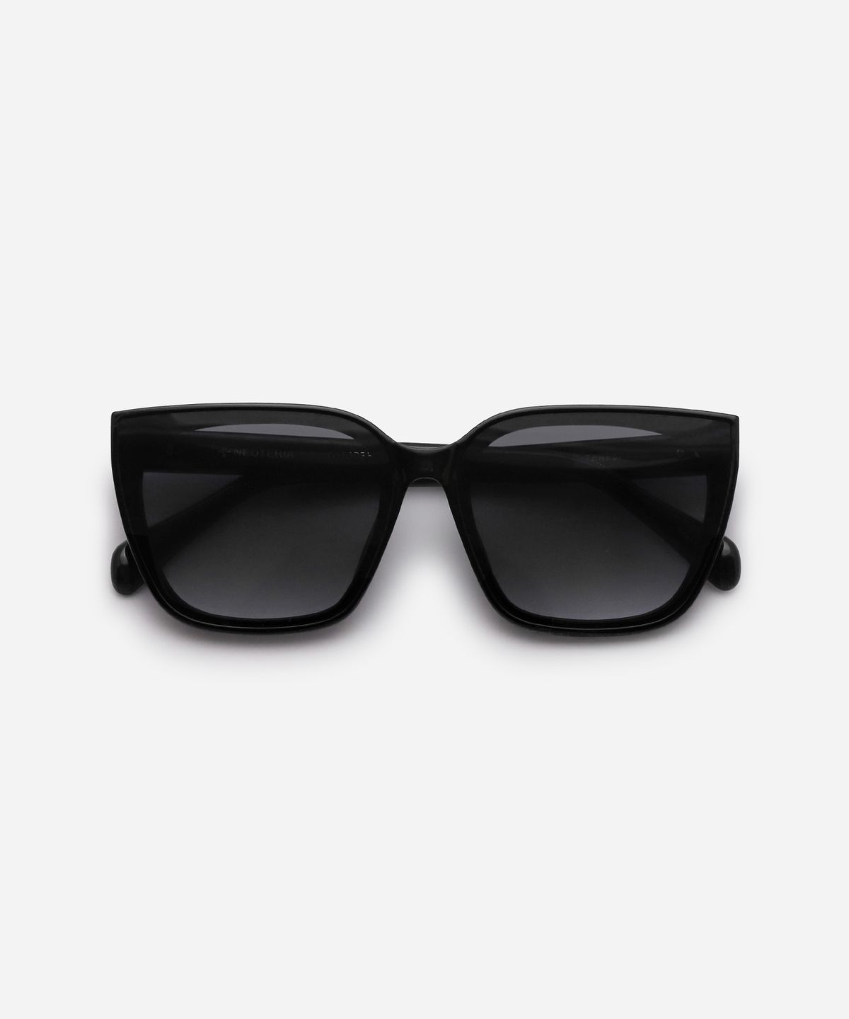 네오테리아(NEOTERIA) TENESI · BLACK
