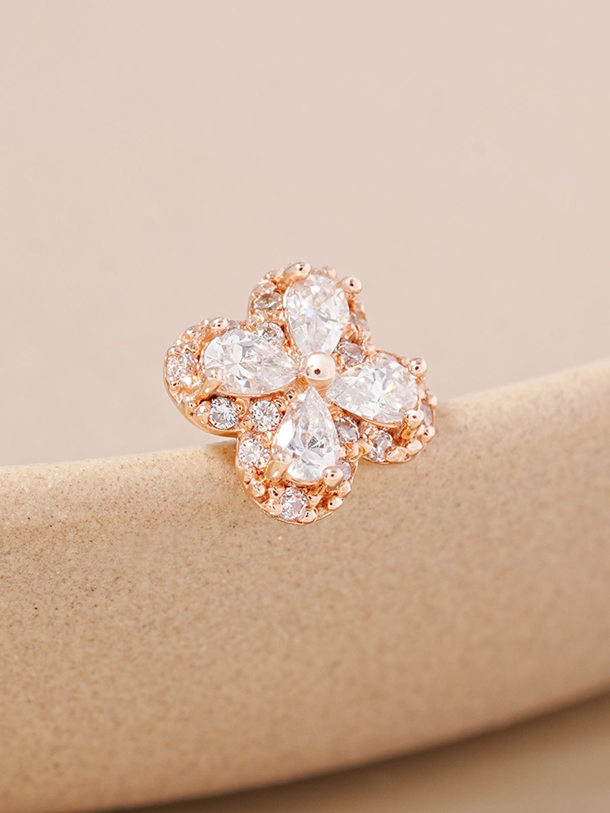 미니멀피어싱(MINIMALPIERCING) 14K 18K 럭키 클로버 피어싱