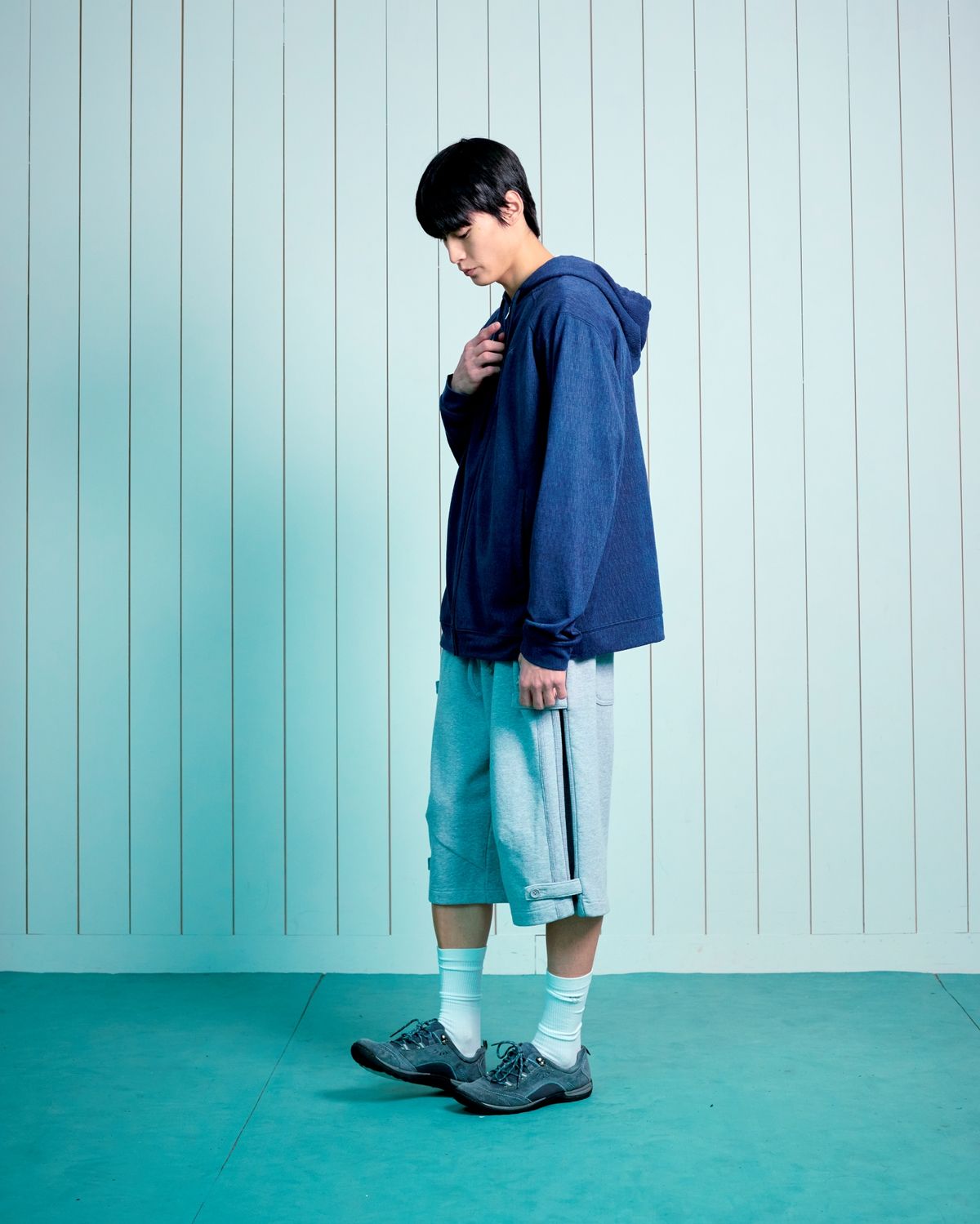 더콜디스트모먼트(THE COLDEST MOMENT) TCM texture flow hooded zip-up (navy)