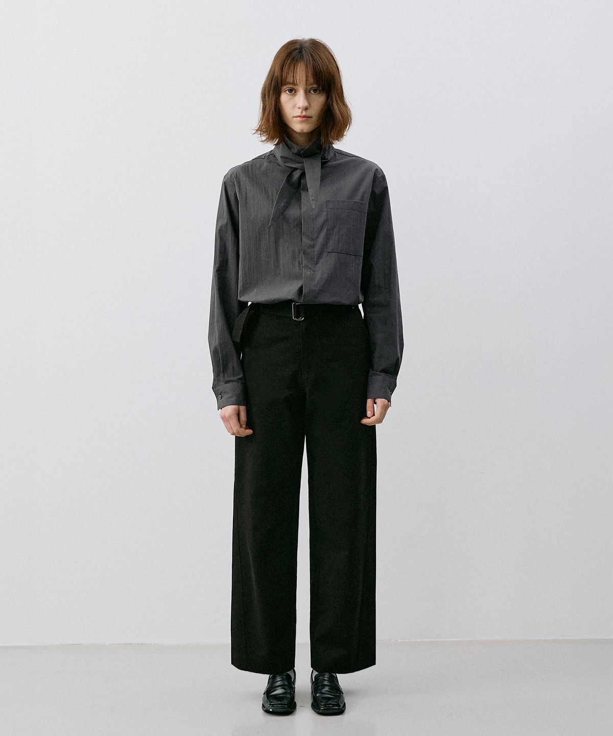 르엠토(L'EMTO) BELTED STRAIGHT CHINO PANTS_BLACK