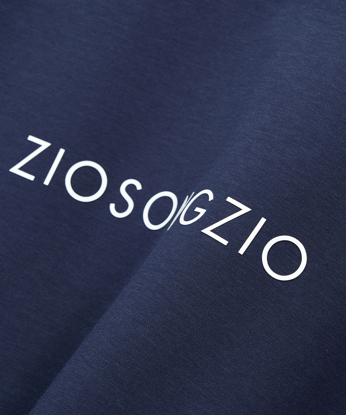 지오송지오(ZIOSONGZIO) ZSZO 에센셜 티셔츠 네이비 ZI3TS705NY