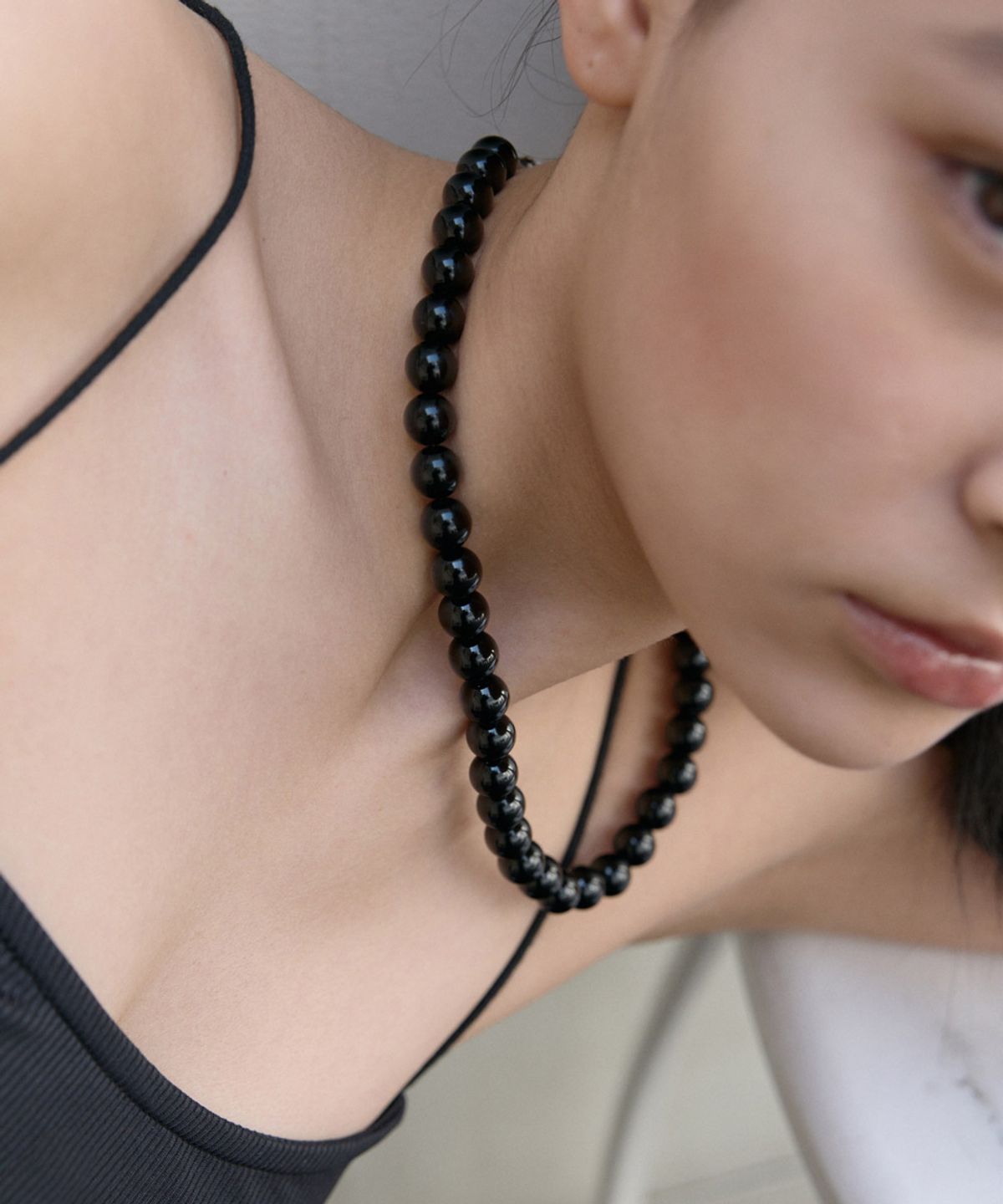 데뷔옹(DEBBYOUNG) BALL BEADS NECKLACE [BLACK ONYX]