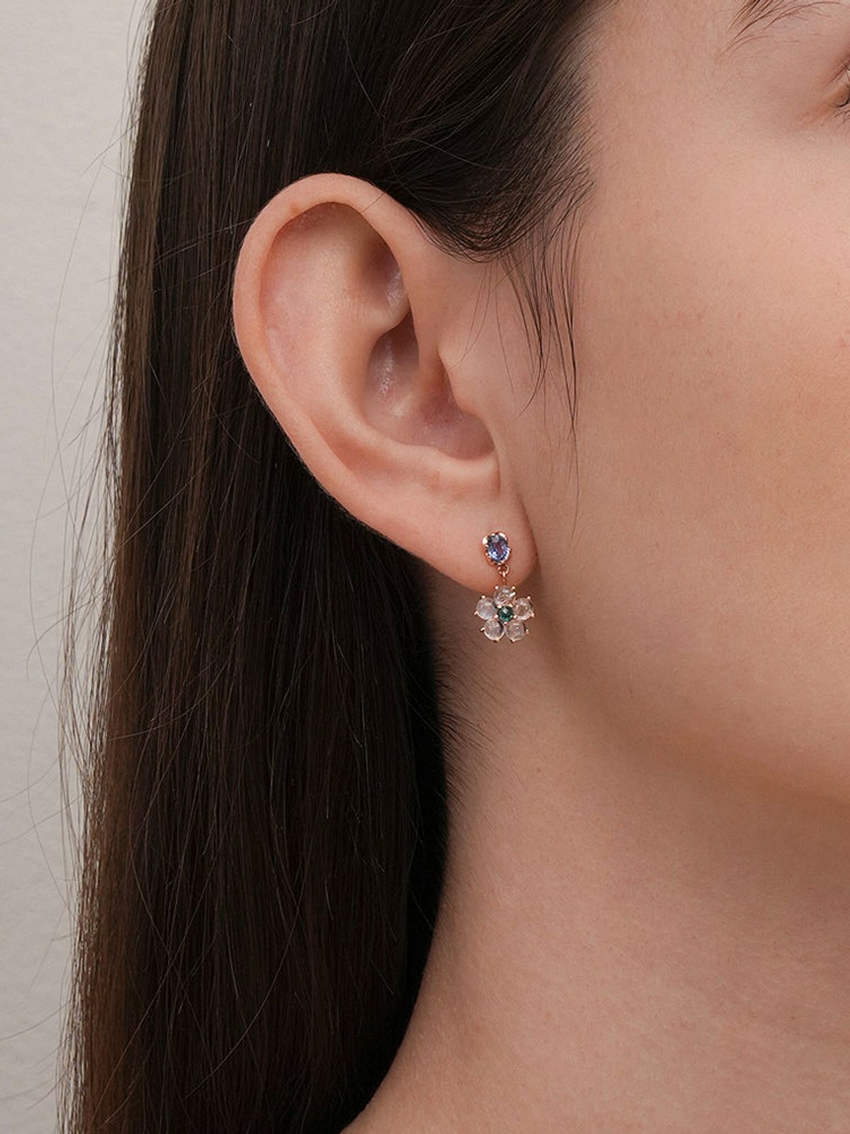 미니멀피어싱(MINIMALPIERCING) 14K 18K 브라이트닝 사파이어 플라워 드롭 피어싱 귀걸이