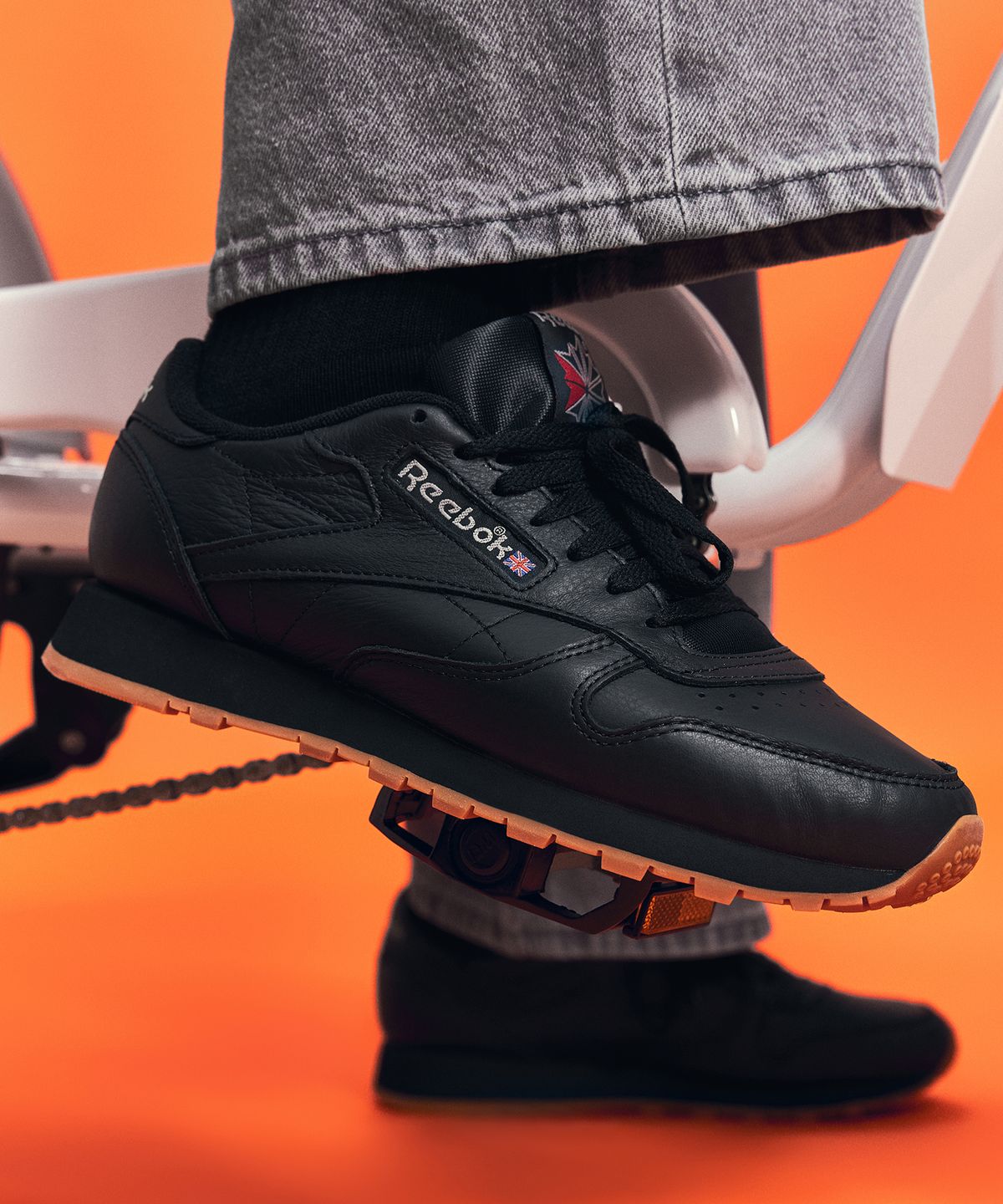 리복(REEBOK) 클래식 레더 - 코어 블랙 / 100008493